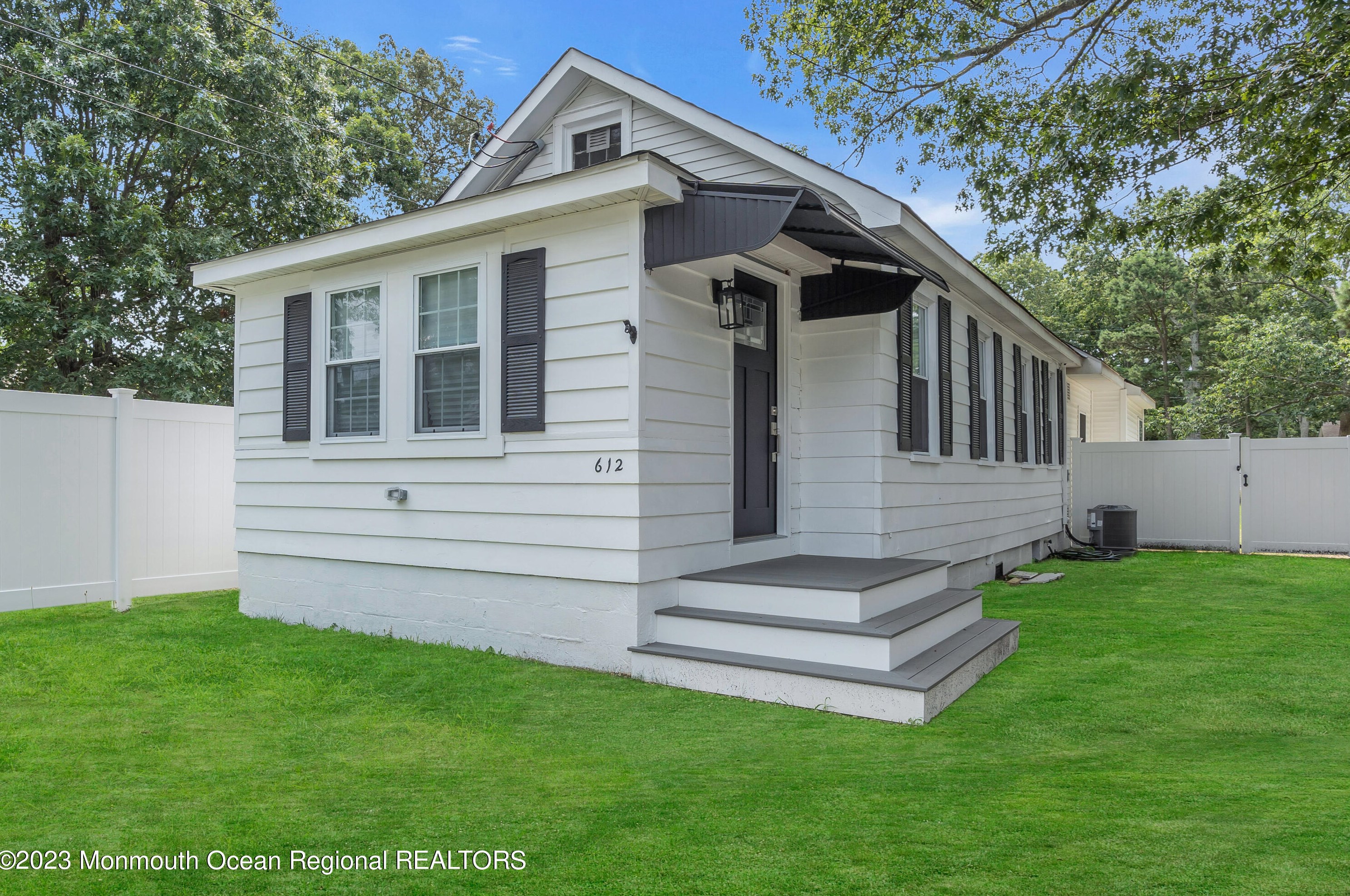 612 Buermann Ave, Toms River, NJ 08753-7164
