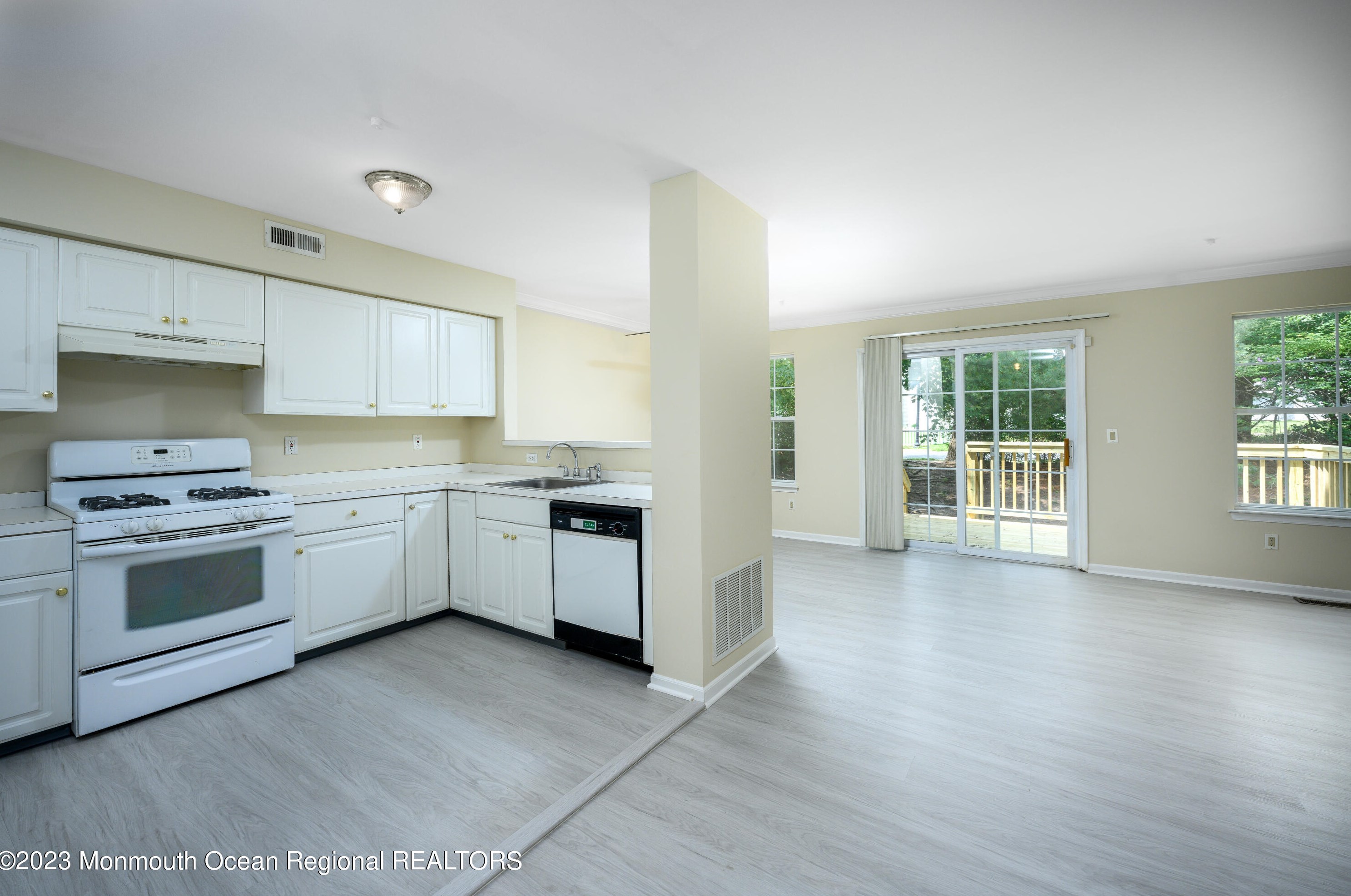 451 Lexington Ave, Wall Township, NJ 07753-3780