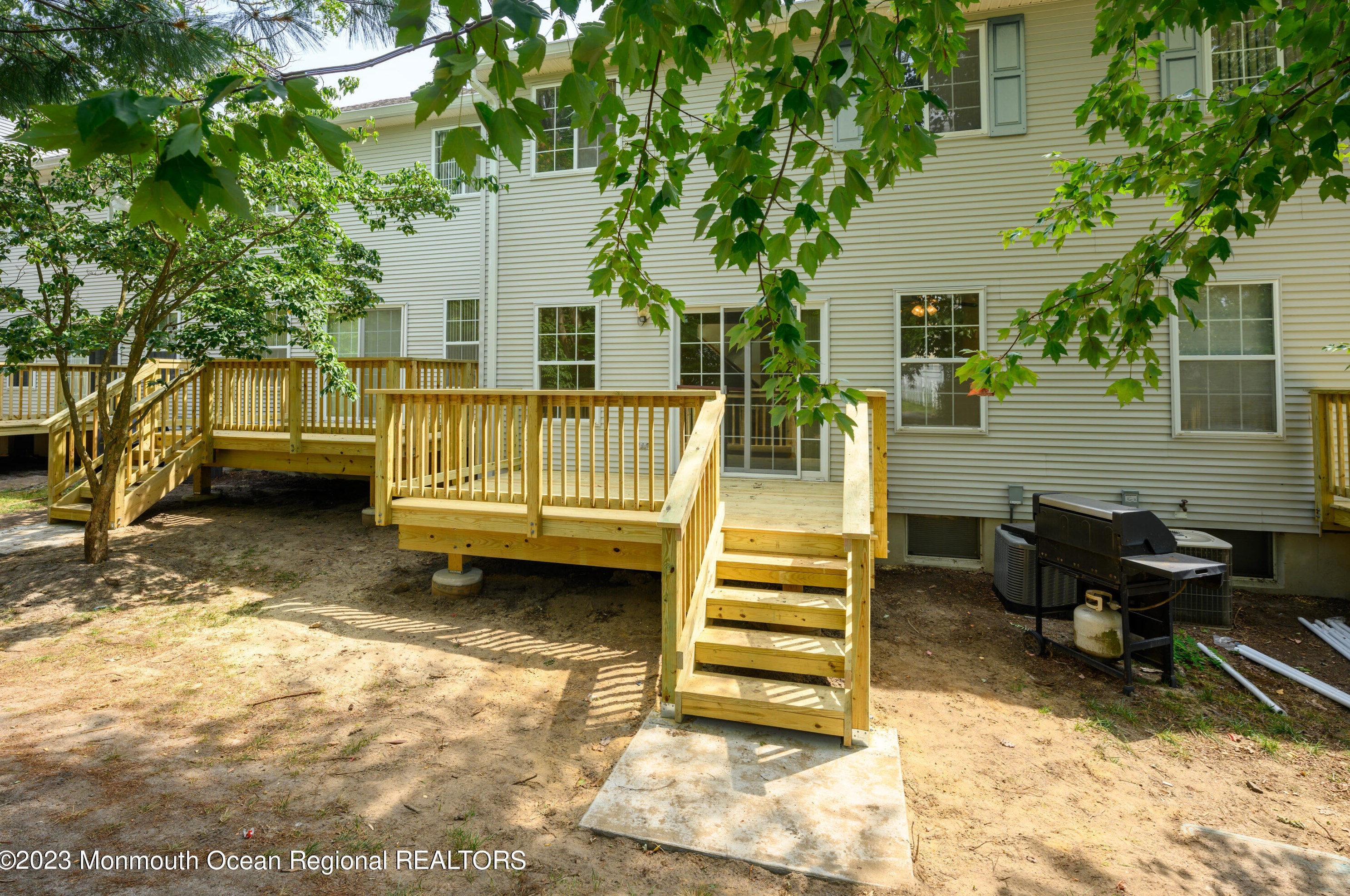 451 Lexington Ave, Wall Township NJ  07753-3780 exterior