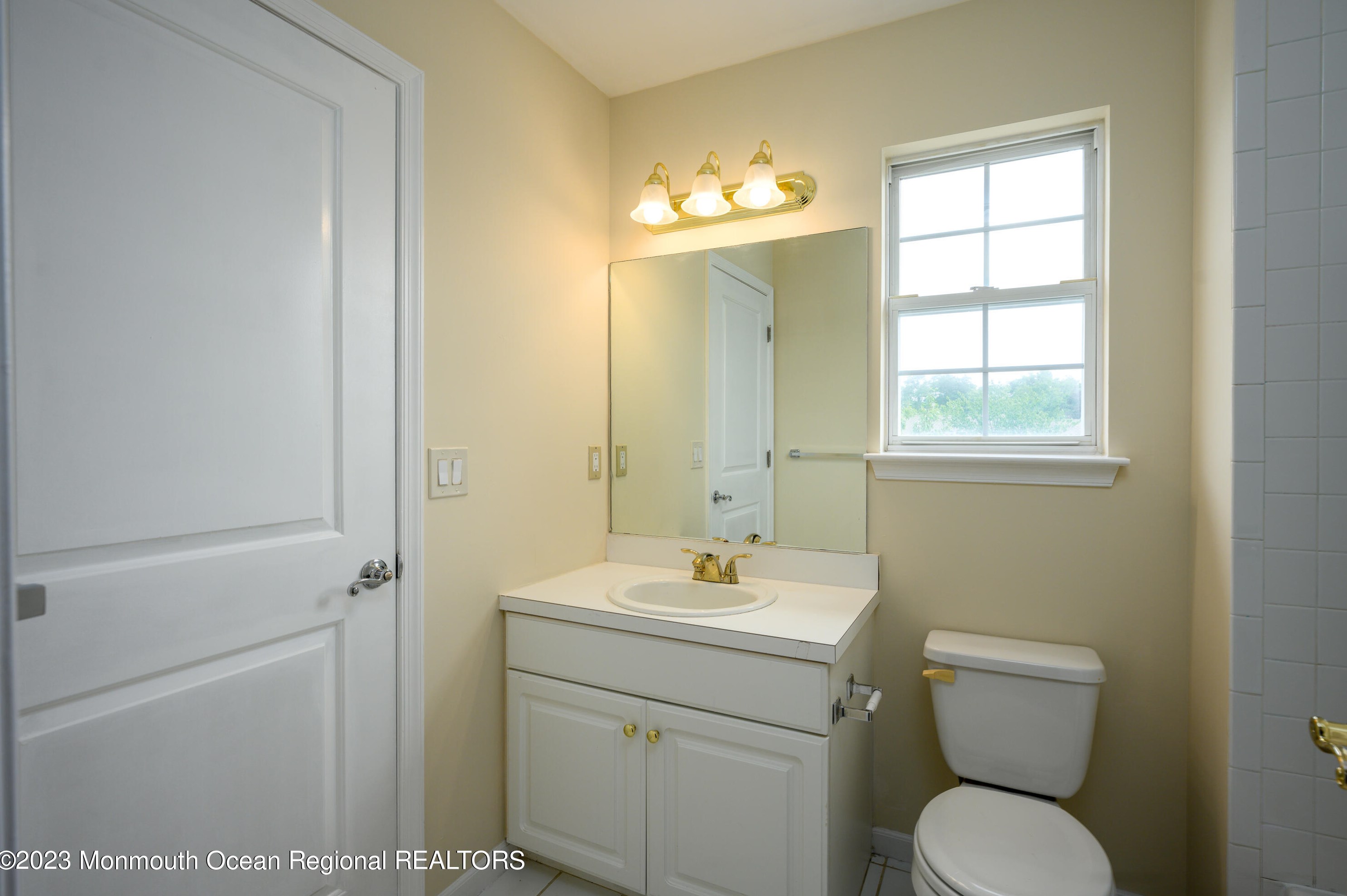 451 Lexington Ave, Wall Township NJ  07753-3780 exterior