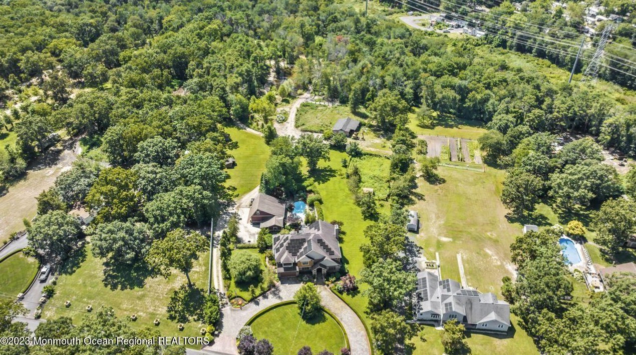 684 Oak Glen Rd, Wall Township, NJ 07731-8948