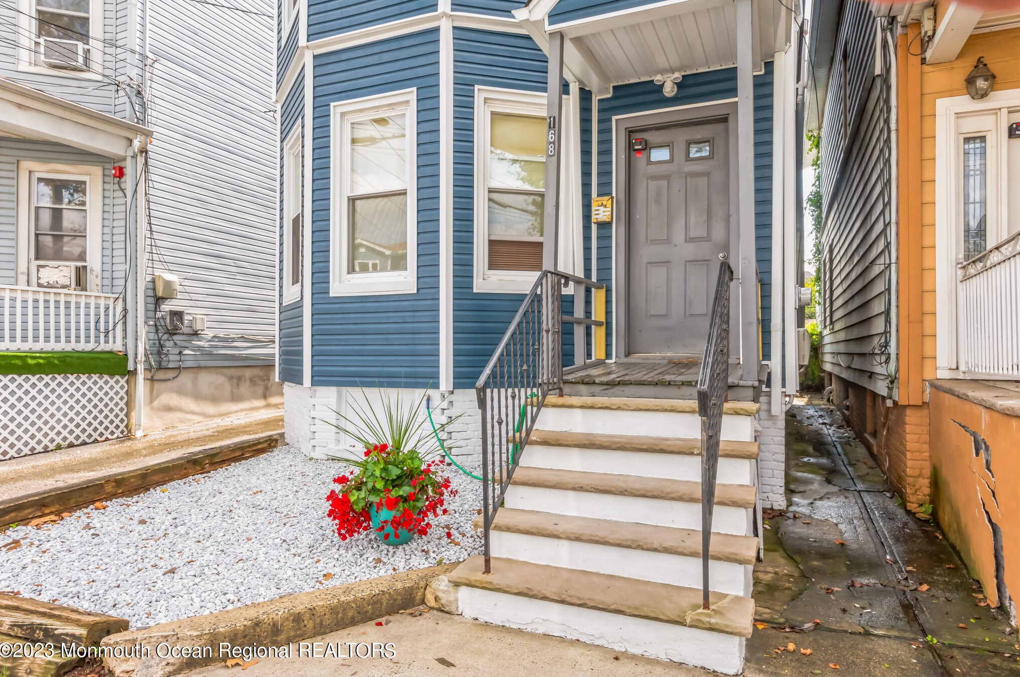 168 1st St, Perth Amboy, NJ 08862