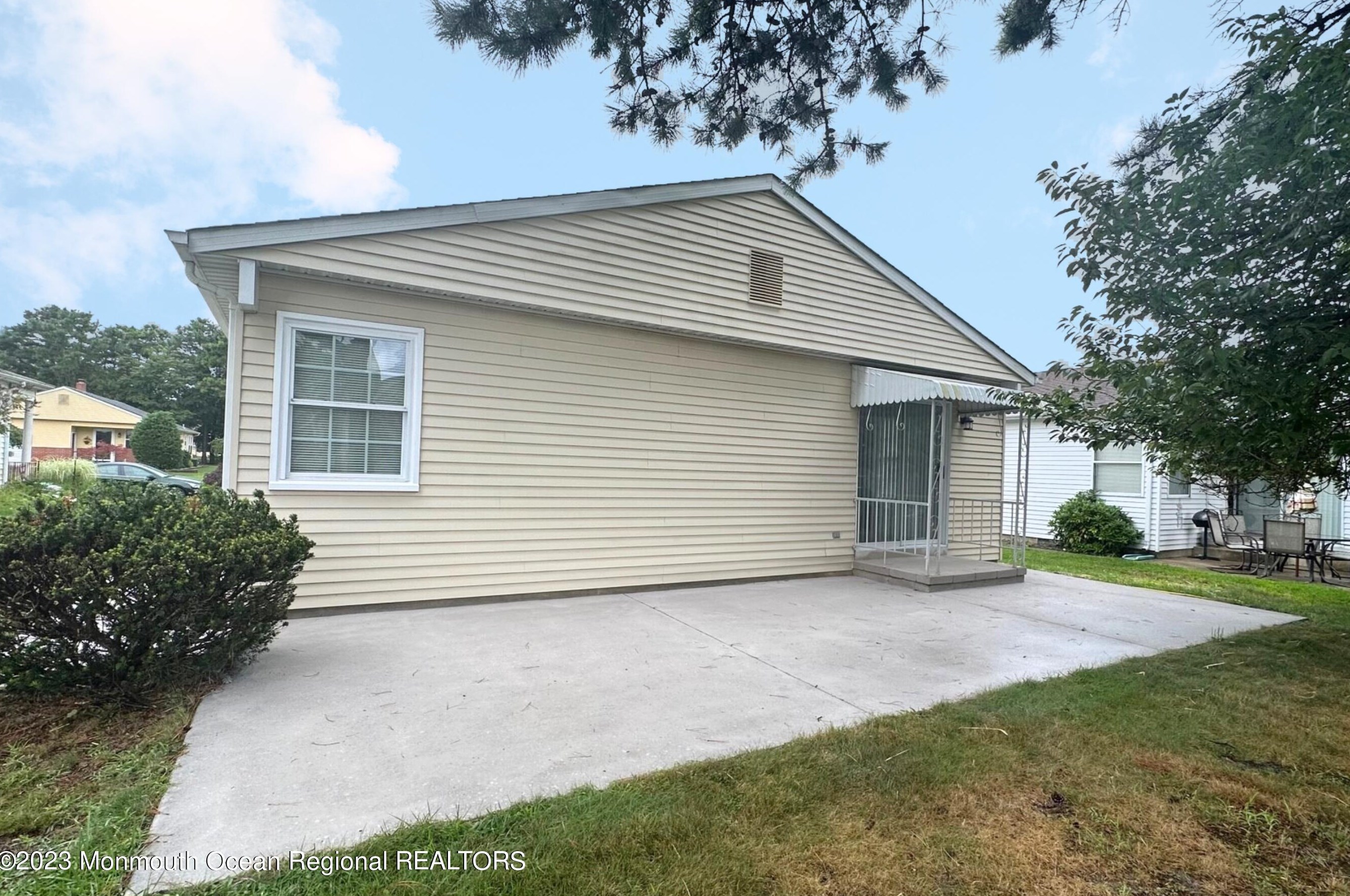 139 Davenport Rd, Toms River, NJ 08757-6113