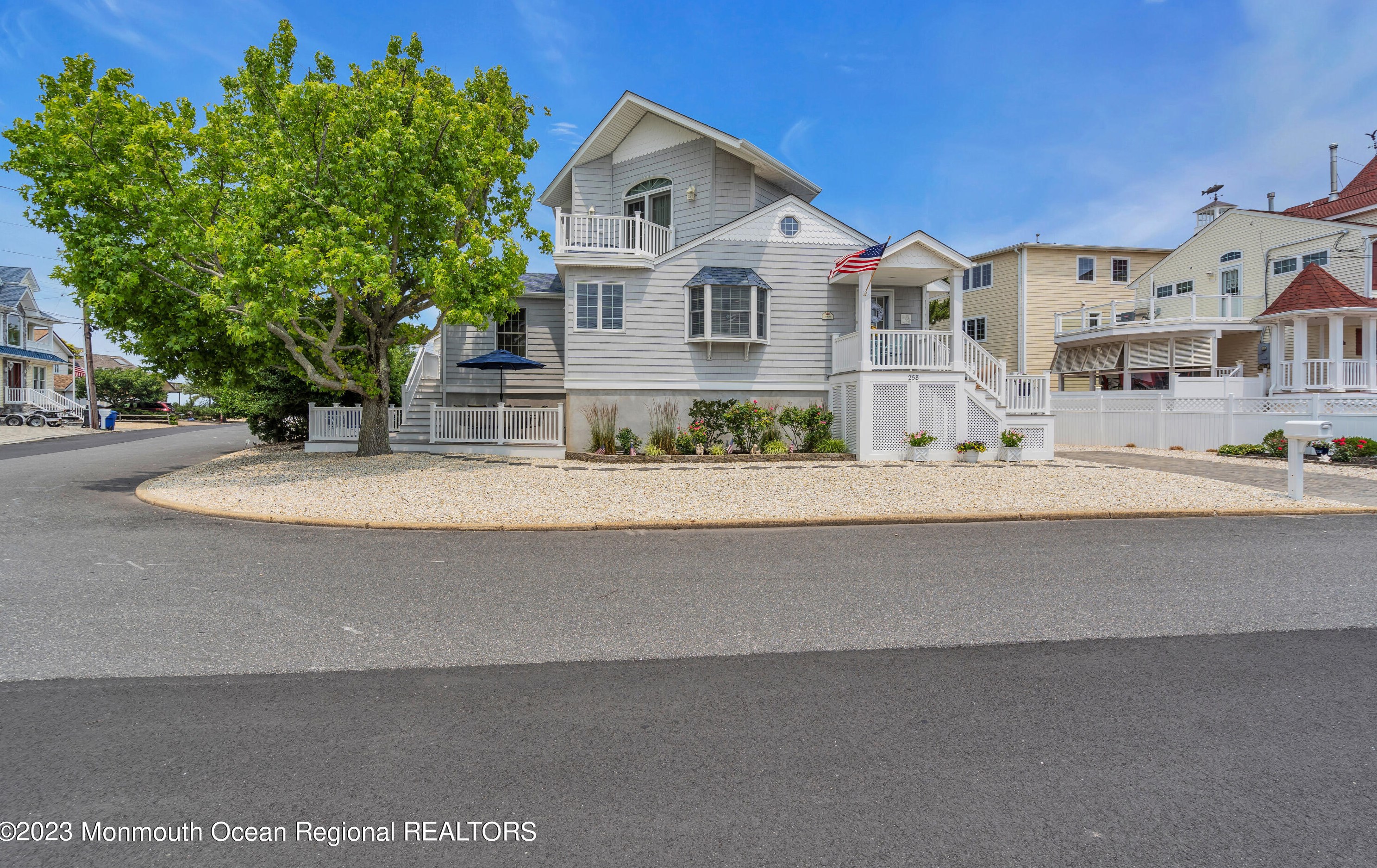 258 San Fernando Dr, Lavallette, NJ 08735