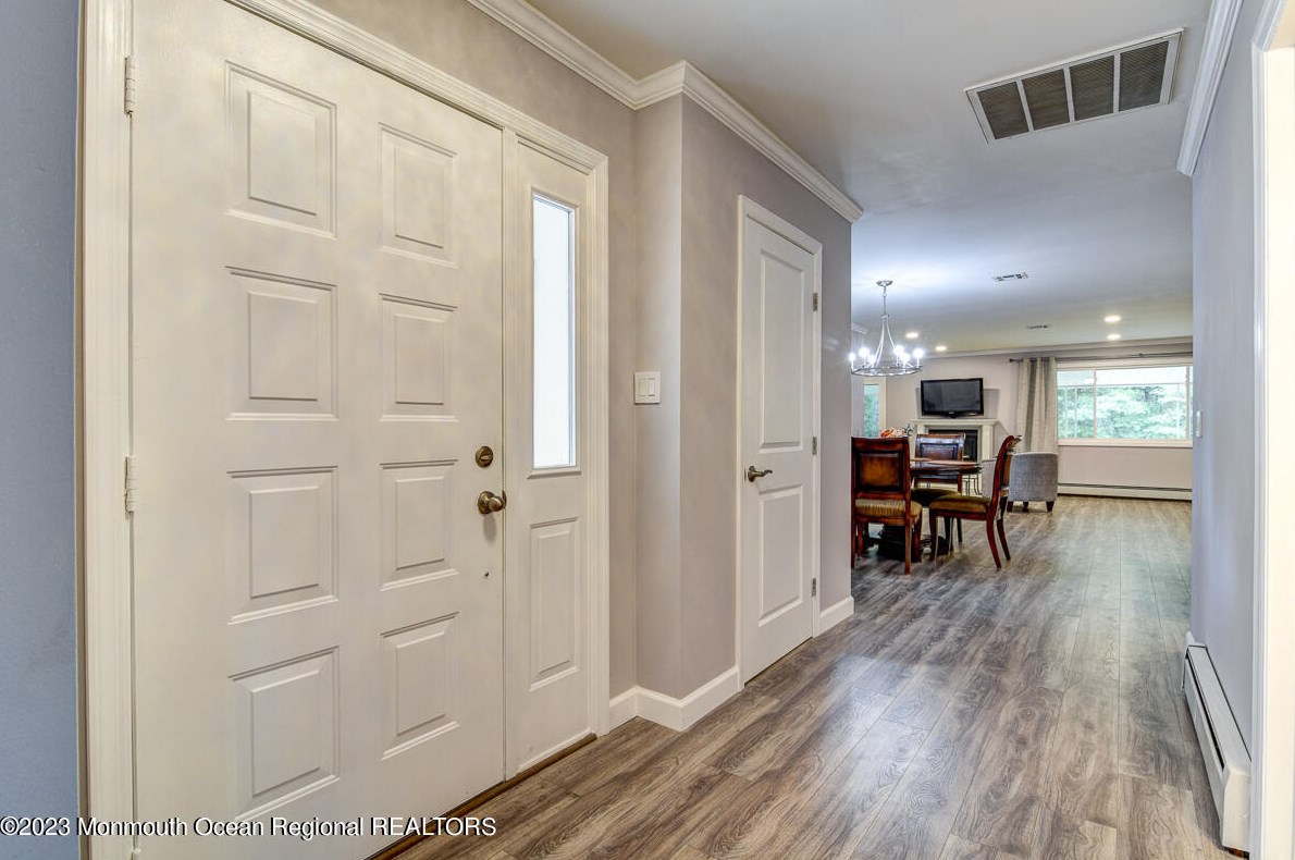 16 Canterbury Ln, Toms River NJ  08757-6503 exterior