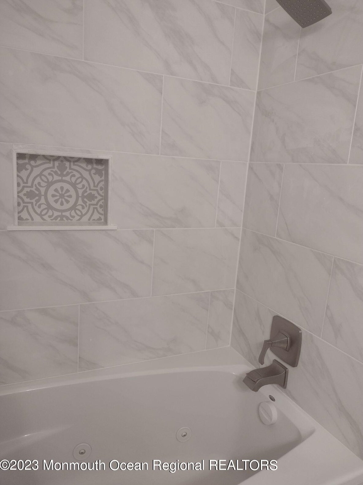 16 Canterbury Ln, Toms River NJ  08757-6503 exterior