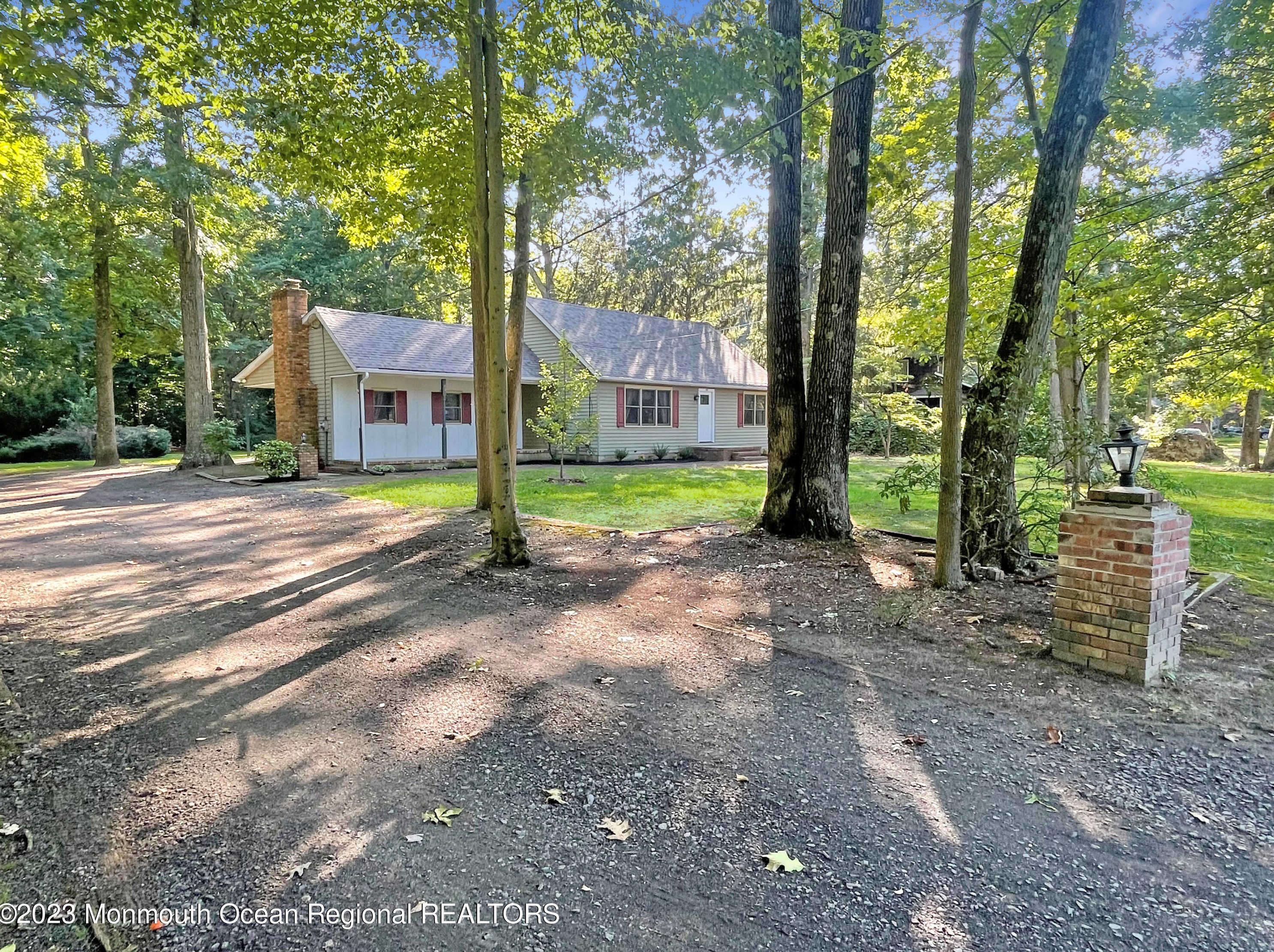 43 Brynmore Rd, Plumsted Township, NJ 08533