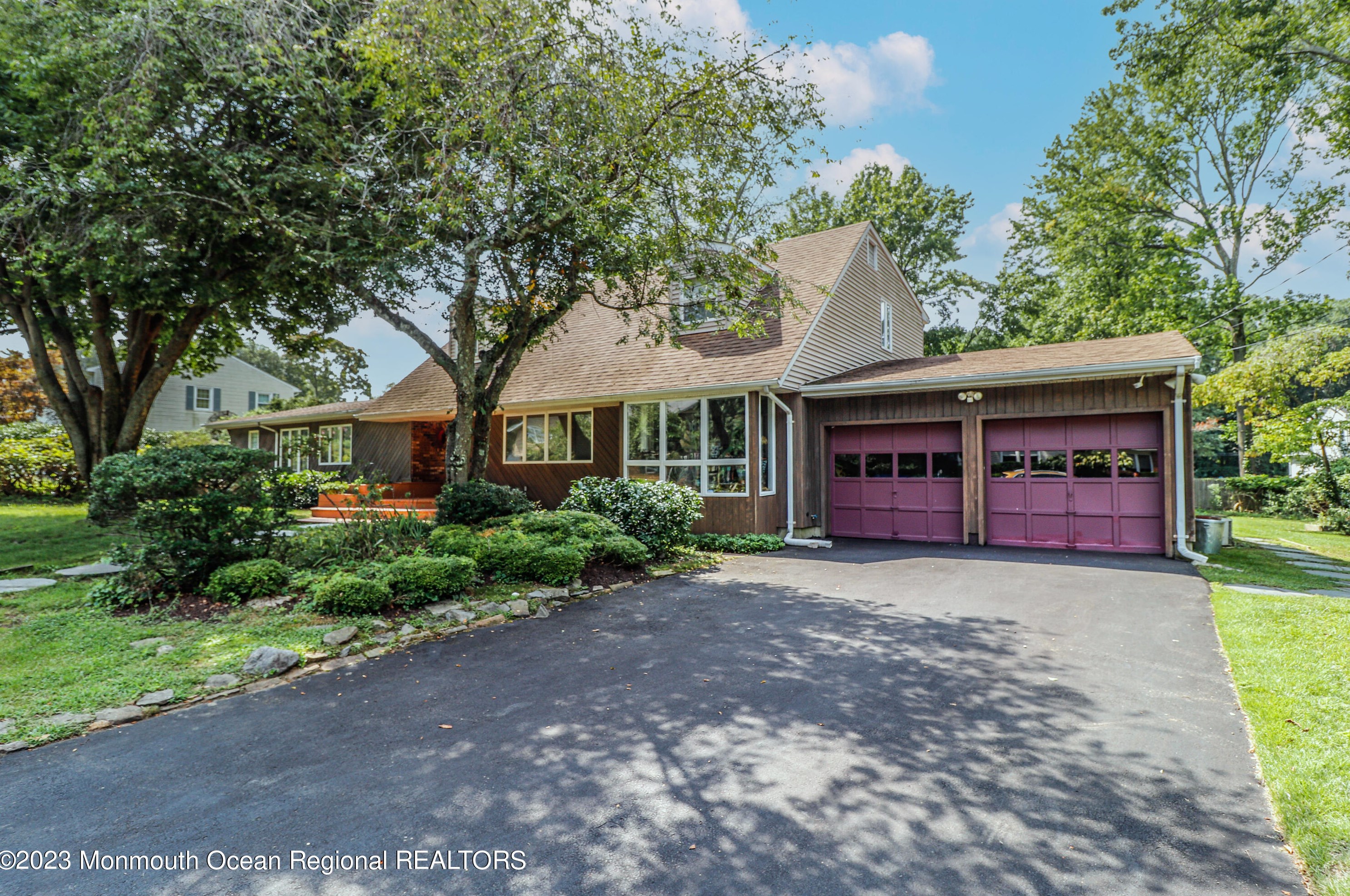 64 Dwight Dr, Tinton Falls, NJ 07712