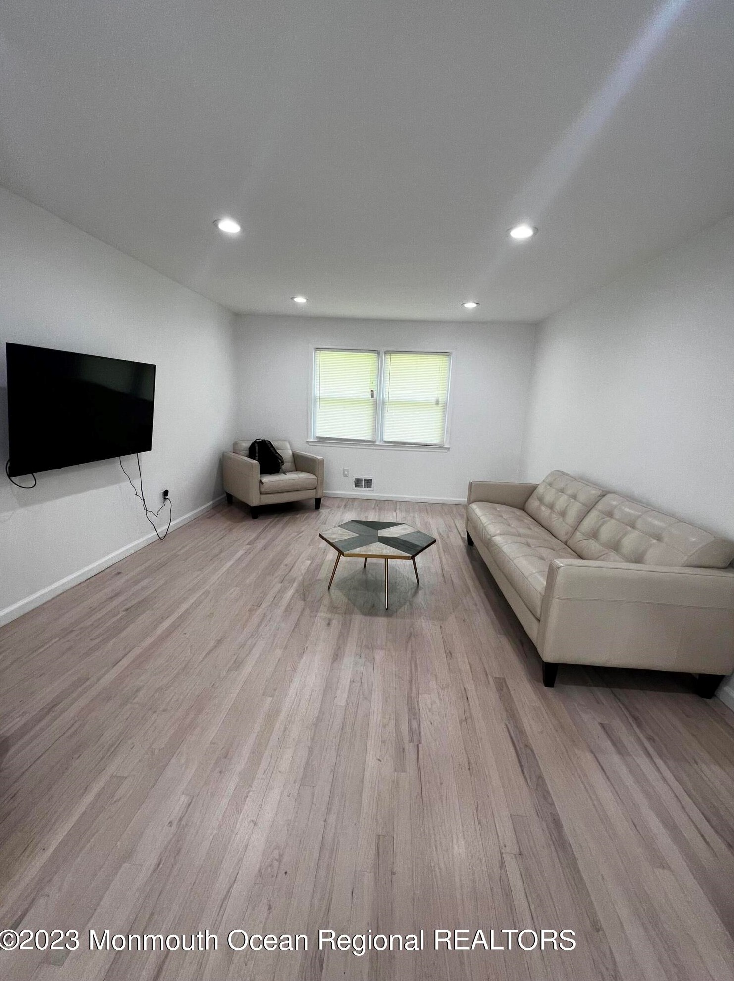 14 Darien Dr, West Long Branch, NJ 07764