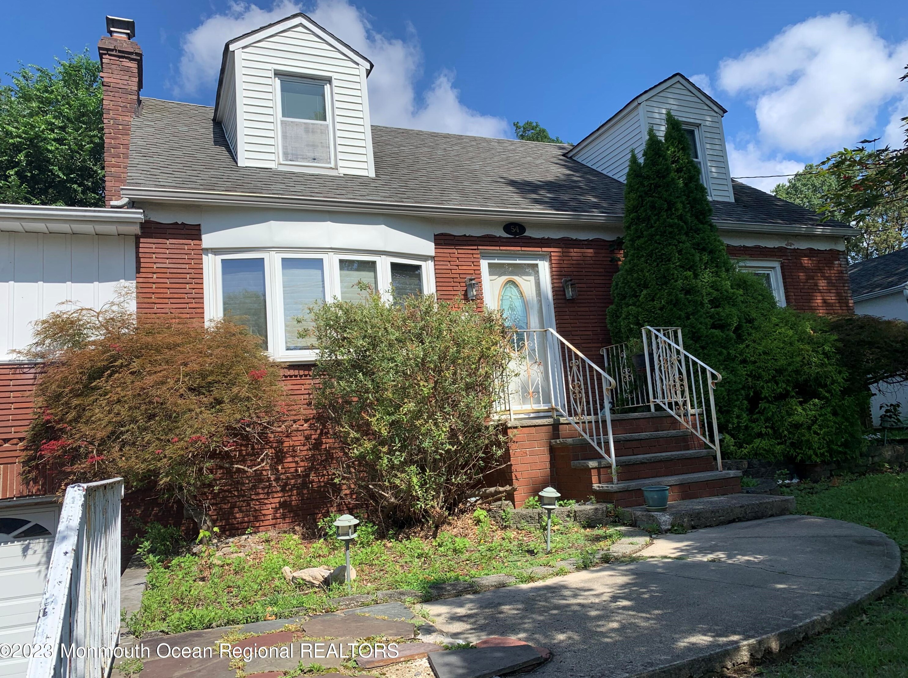 54 Mildred Ter, Clark, NJ 07066-2910