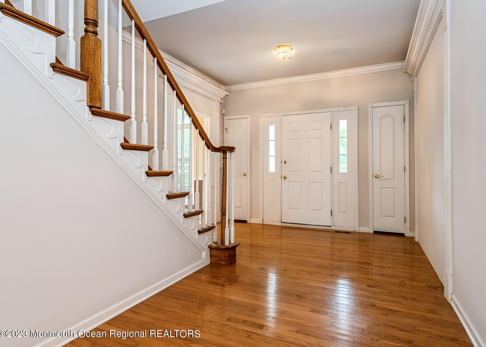 20 Mackenzie Ct, East Freehold, NJ 07728