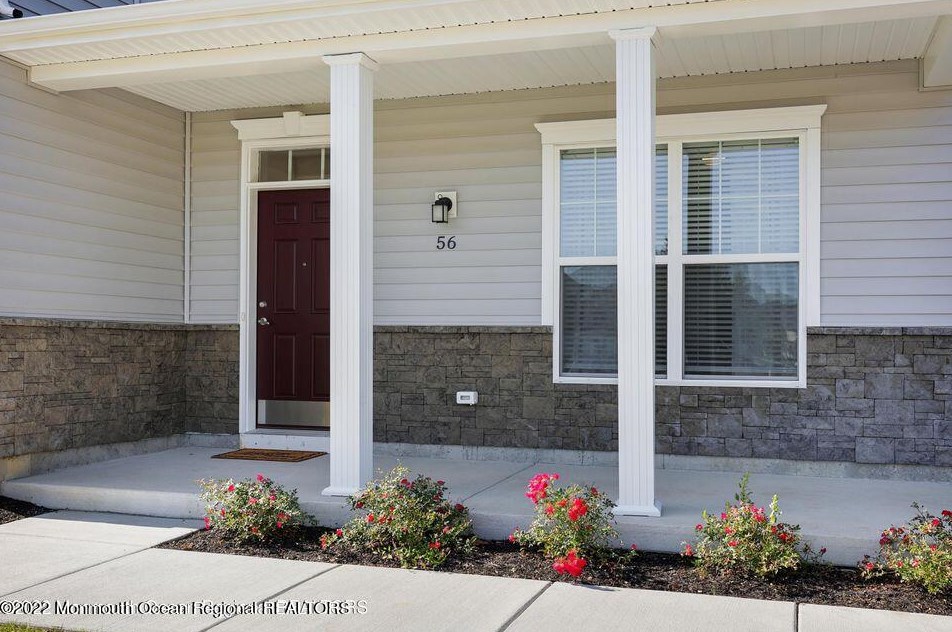 422 2nd Ave, Toms River, NJ 08757-4815