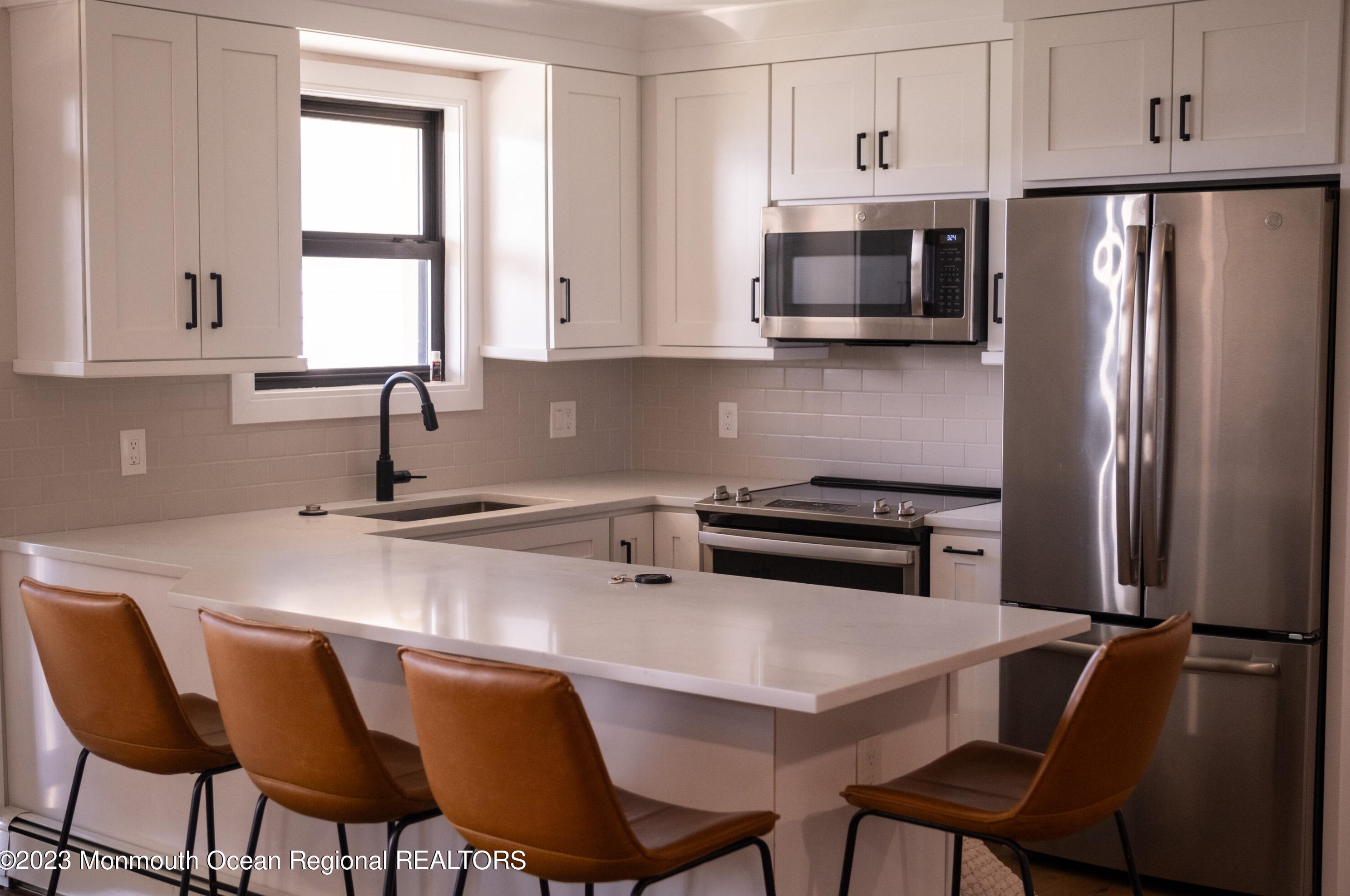 84 Wharfside Dr, Monmouth Beach, NJ 07750-1260