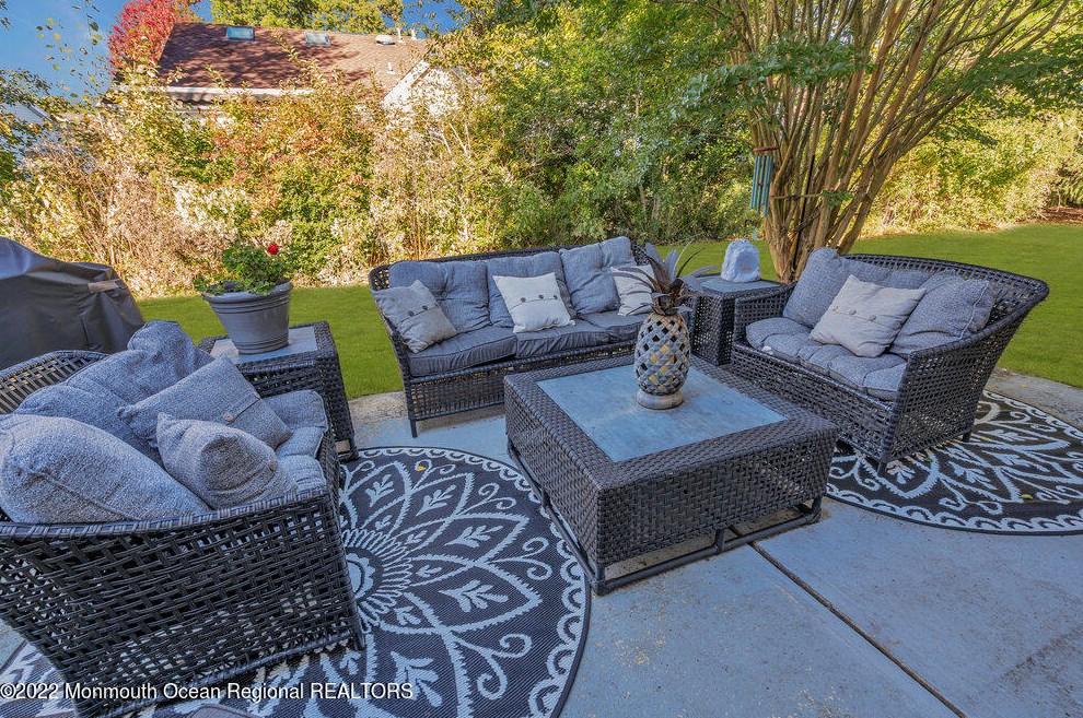 2413 Coral Leaf Rd, Toms River NJ  08755-1802 exterior
