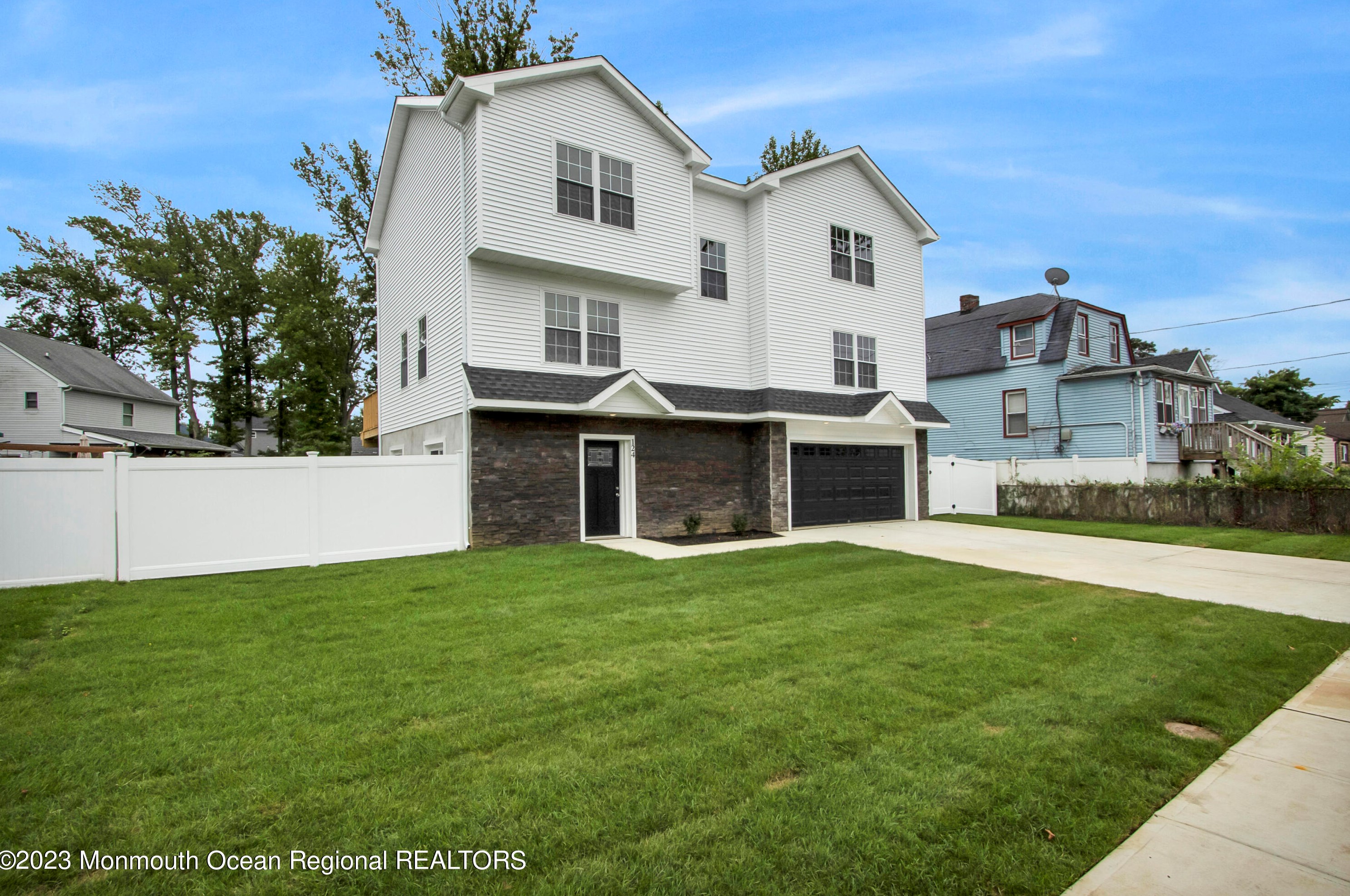 124 Park Ave, Ideal Beach, NJ 07734-1843
