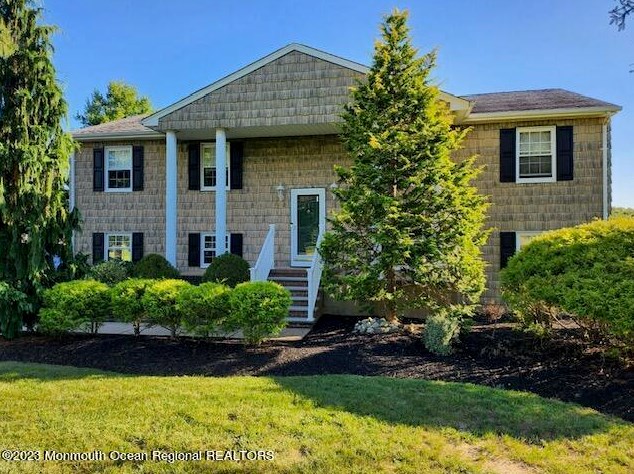 113 Stagecoach Rd, Millstone Township, NJ 08510-7972