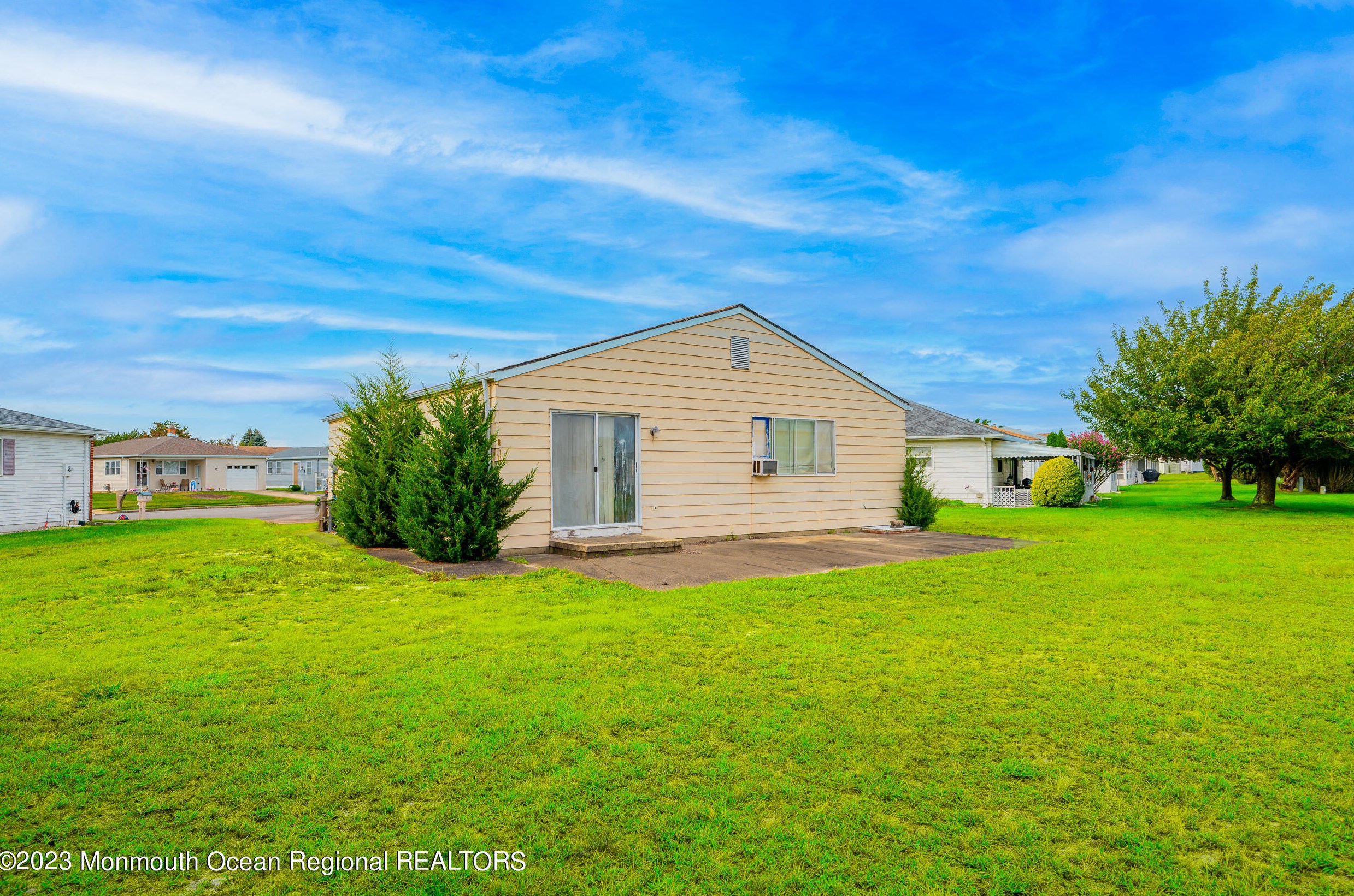 23 Santa Fe Ct, Toms River, NJ 08757-4104