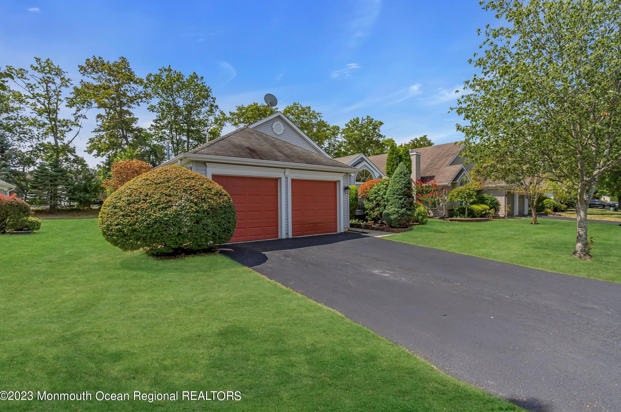 78 Ivy Hill Rd, Lakewood, NJ 08701