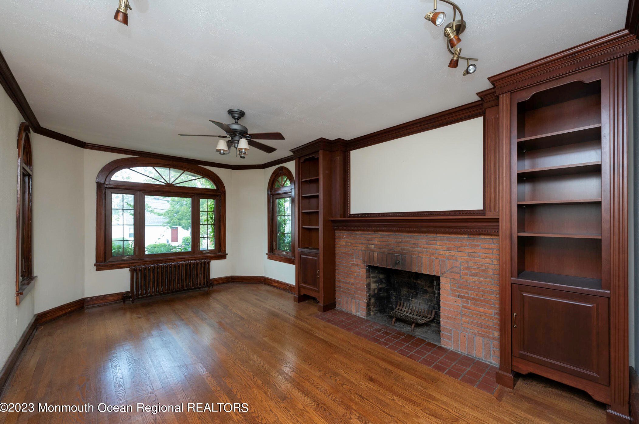 108 Miller Ave, Sayreville, NJ 08872-1378