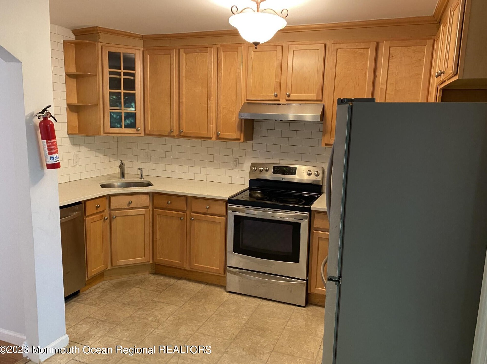 96 East Ave #14, Atlantic Highlands, NJ 07716