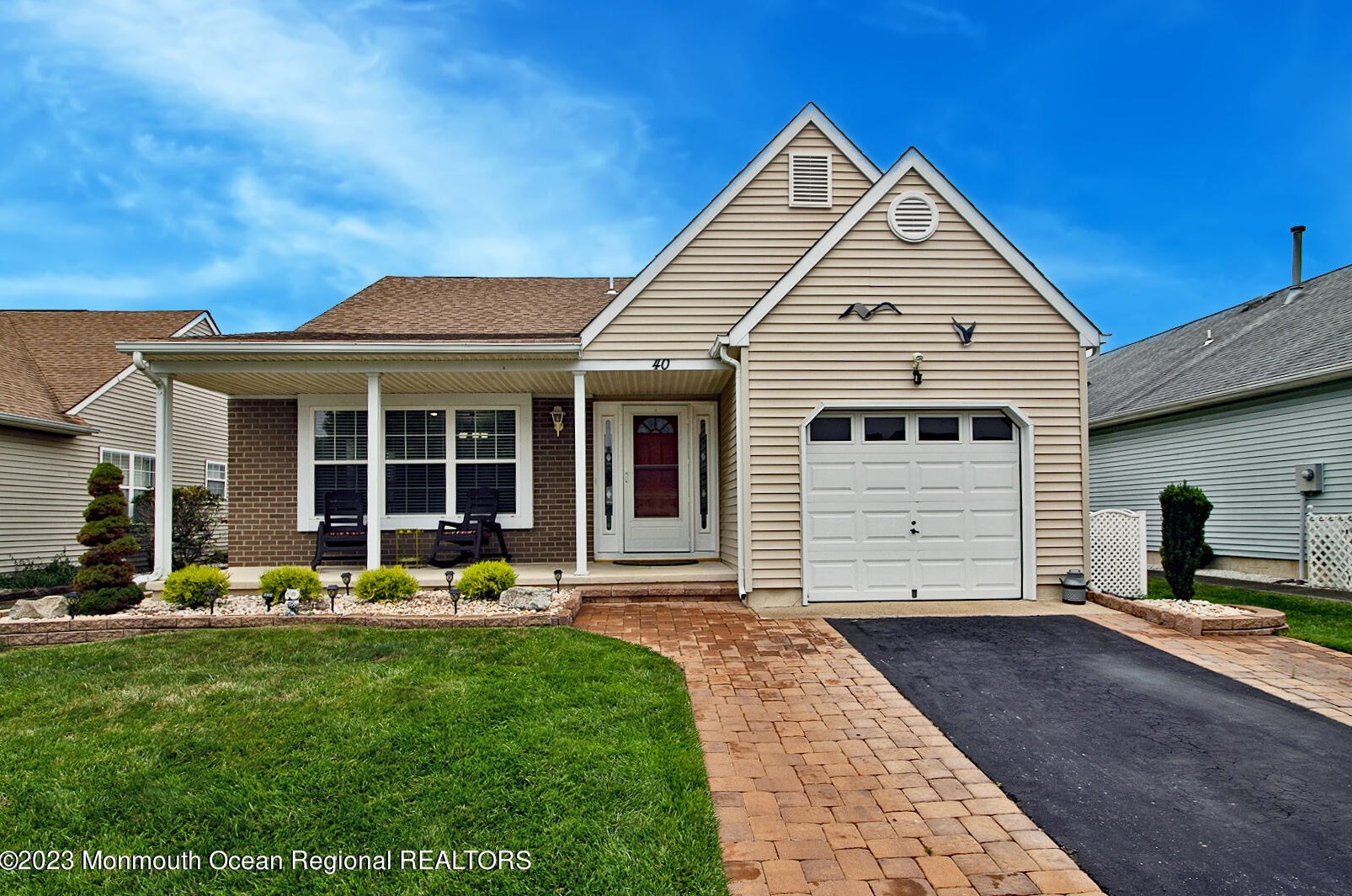 40 Portsmouth Dr, Toms River, NJ 08757