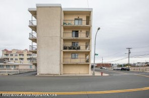 51 Hiering Ave #b-16, Pelican Island, NJ 08751