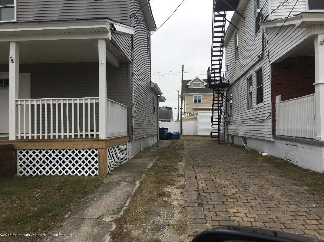 107 12th Ave, Belmar, NJ 07719