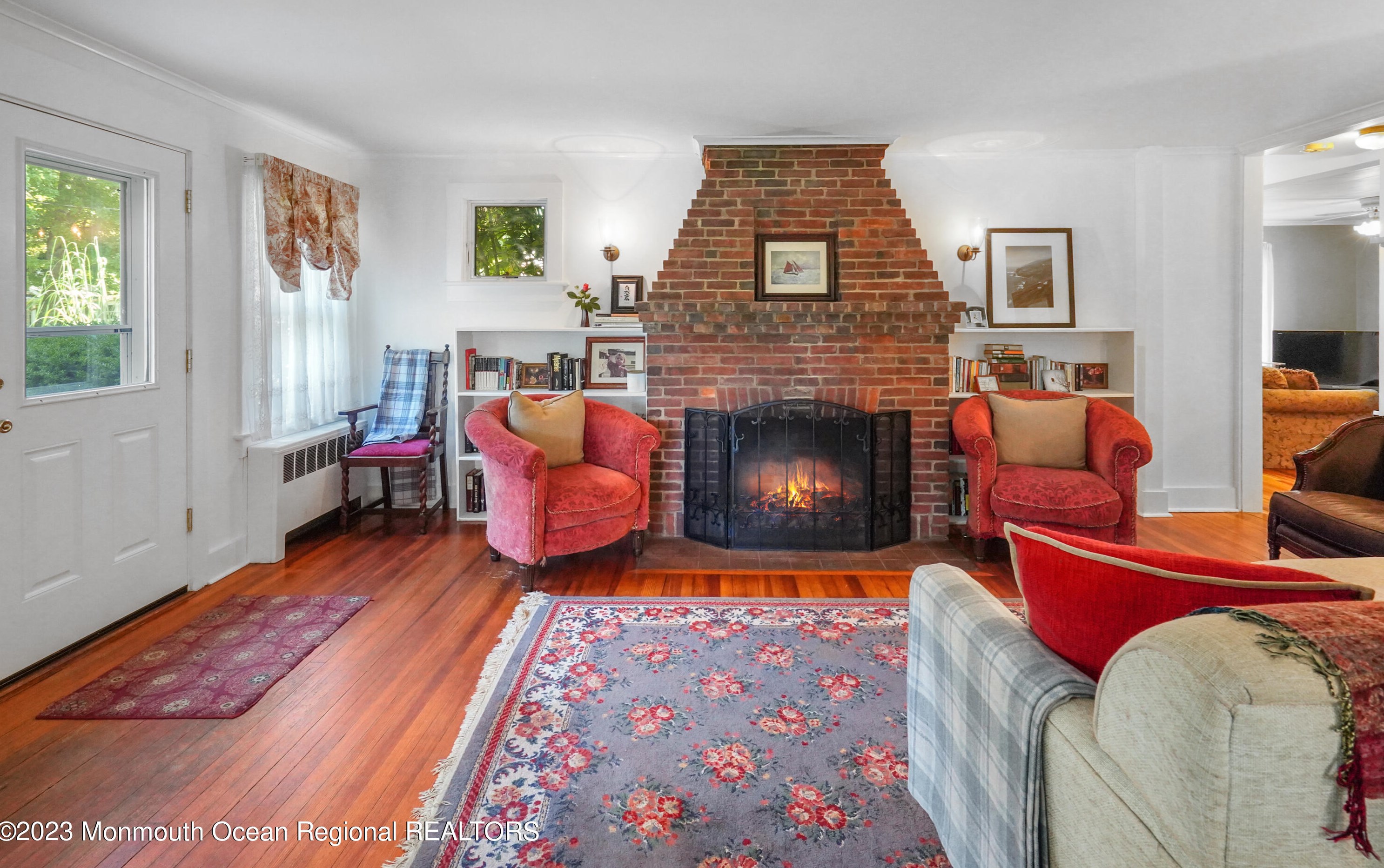 44 Haddon Park, Tinton Falls, NJ 07701