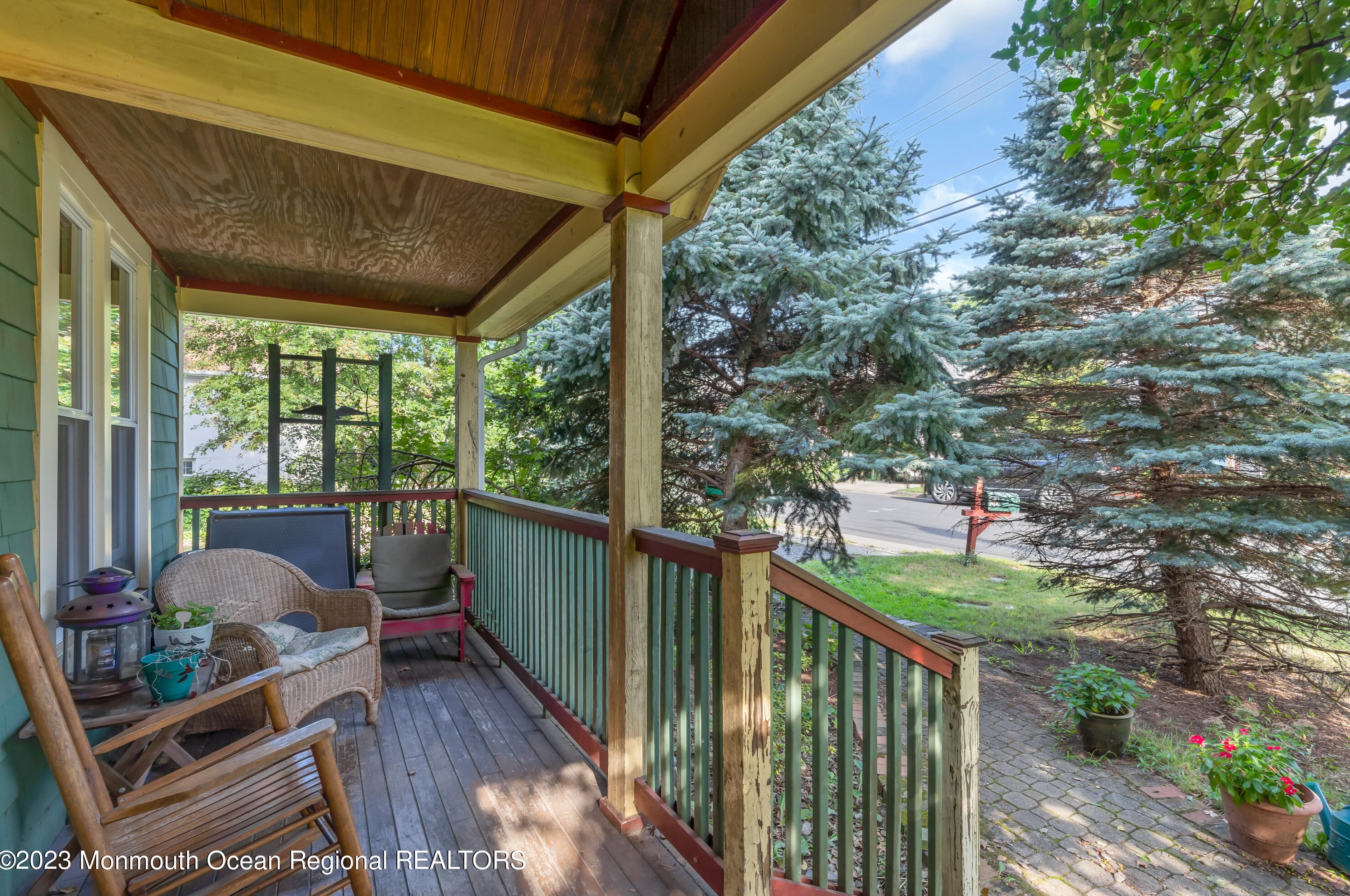 36 Highland Ave, Leonardo, NJ 07737