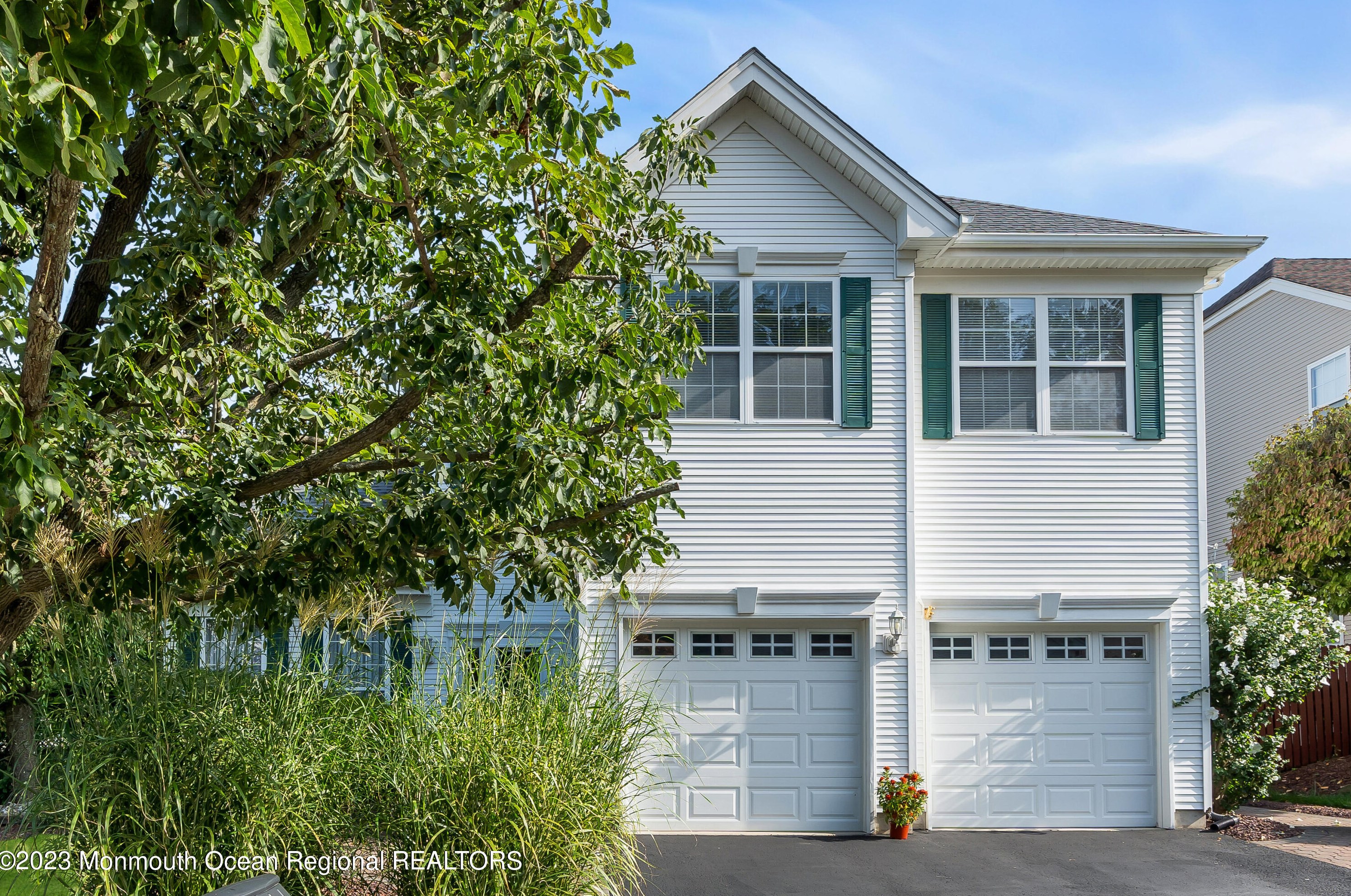 55 Waterford Ave, Morganville, NJ 07751
