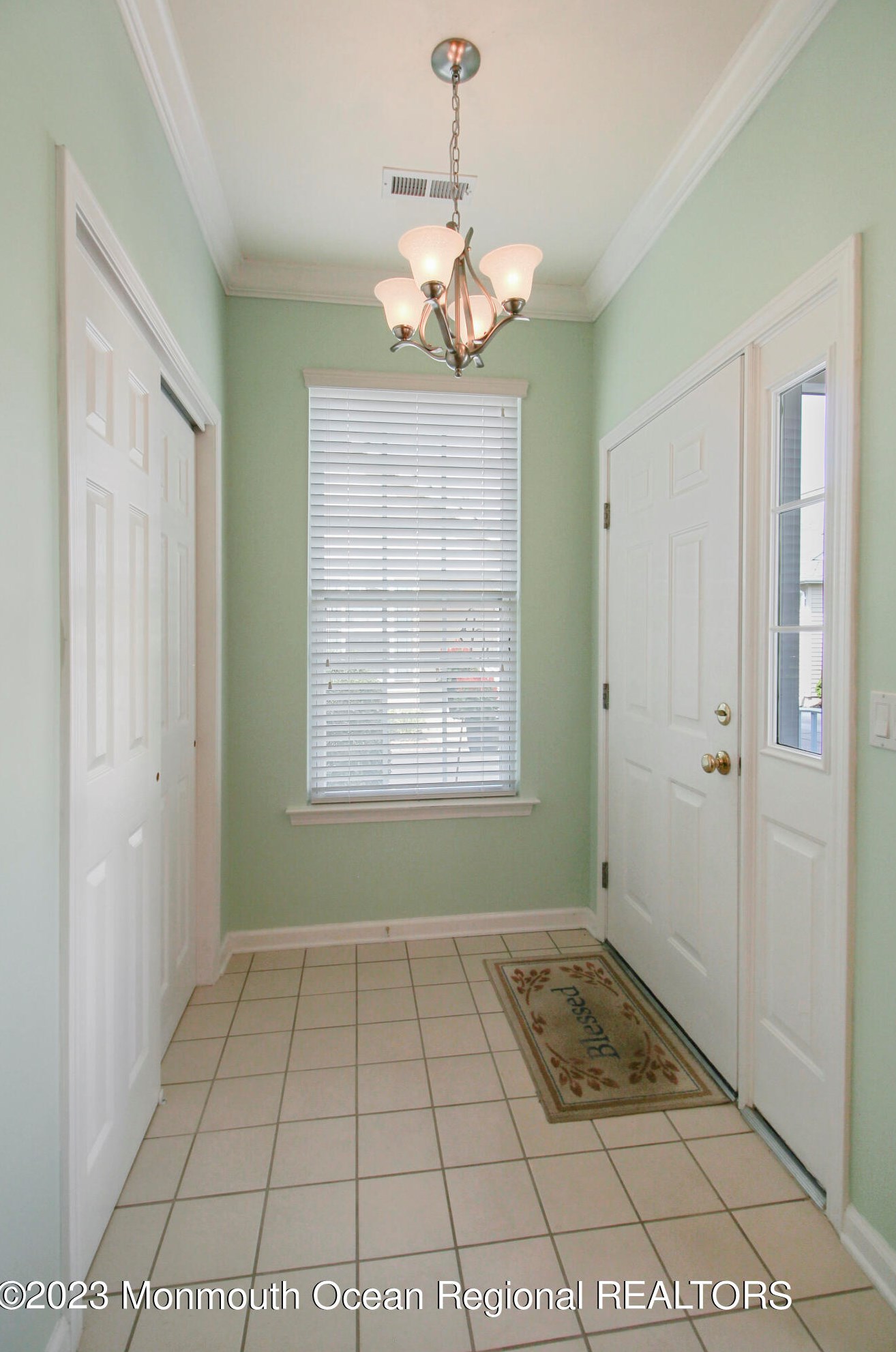 23 Winkle Ct, Lakehurst, NJ 08759