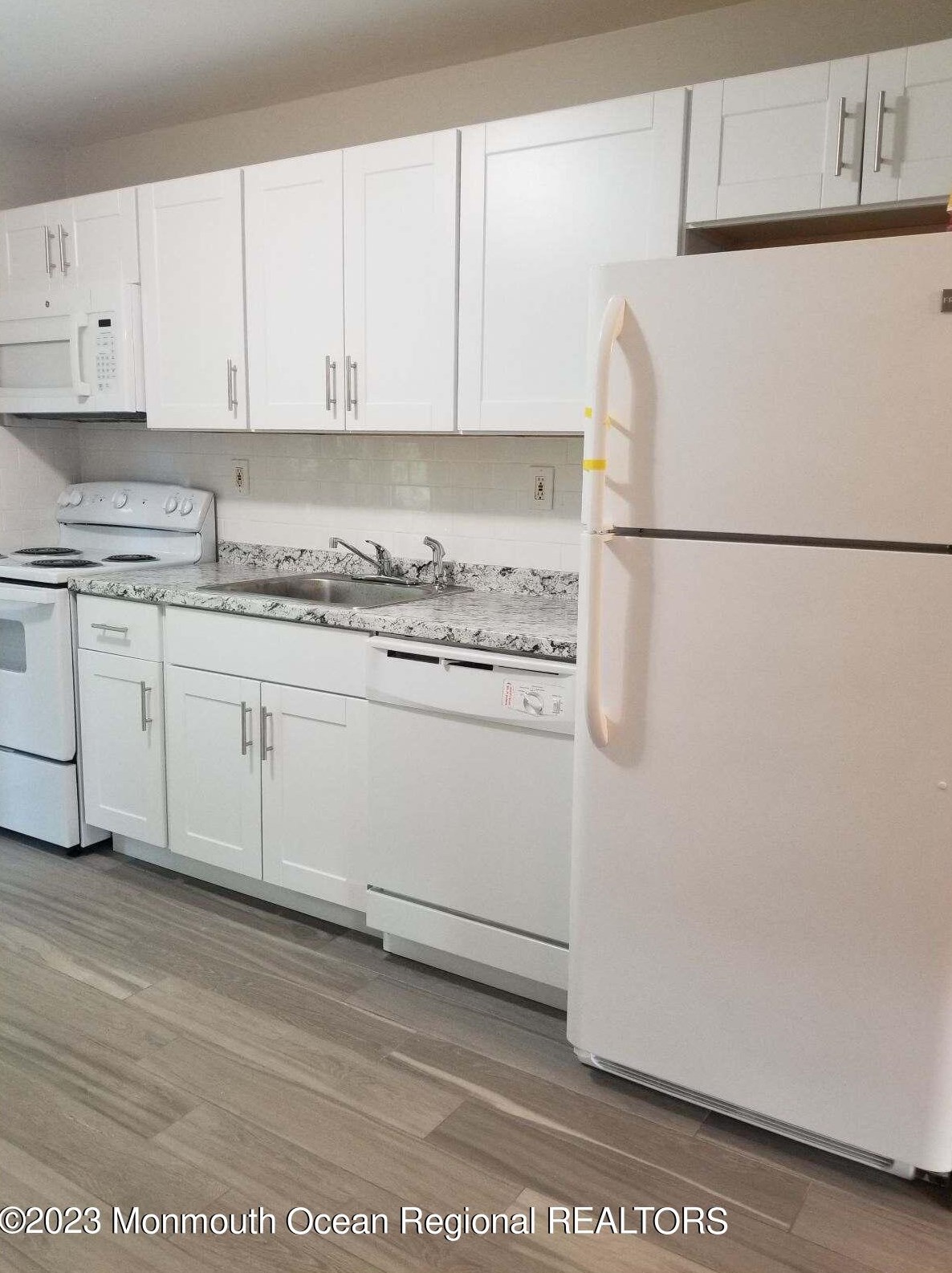 400 Matawan Ave, Cliffwood, NJ 07721-1212