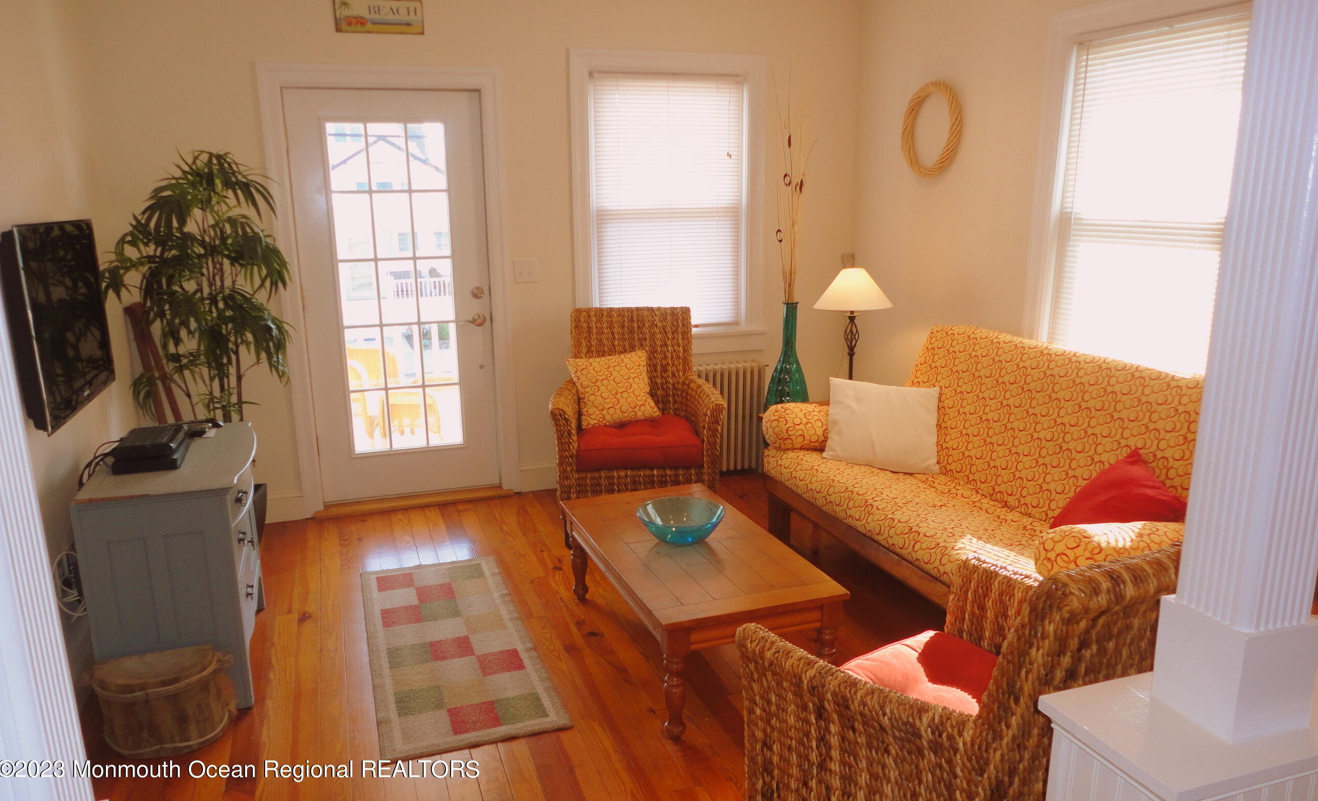 828 Stenton Pl, Ocean City, NJ 08226