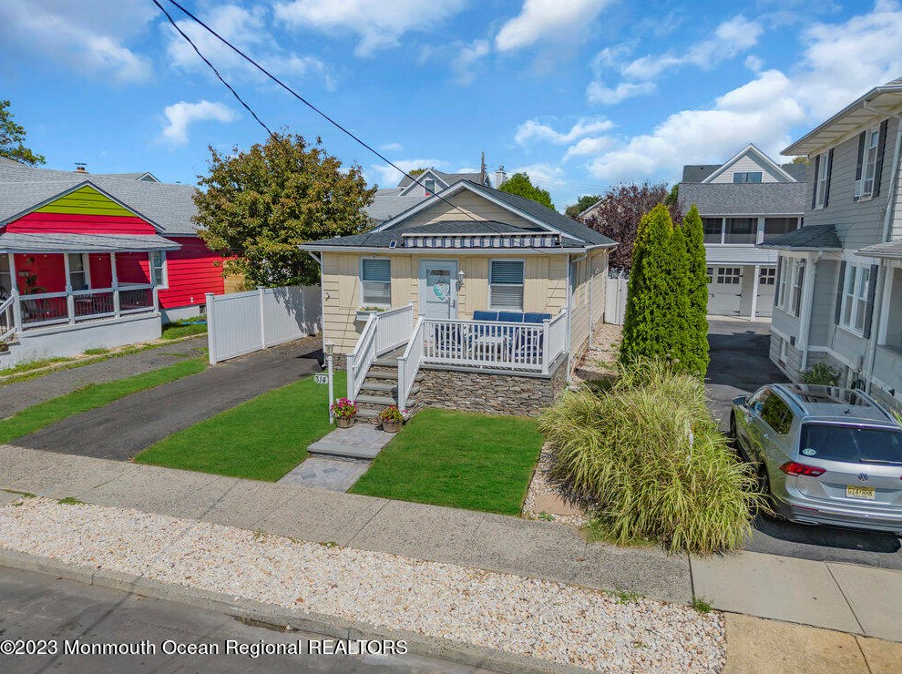 314 15th Ave, Belmar, NJ 07719