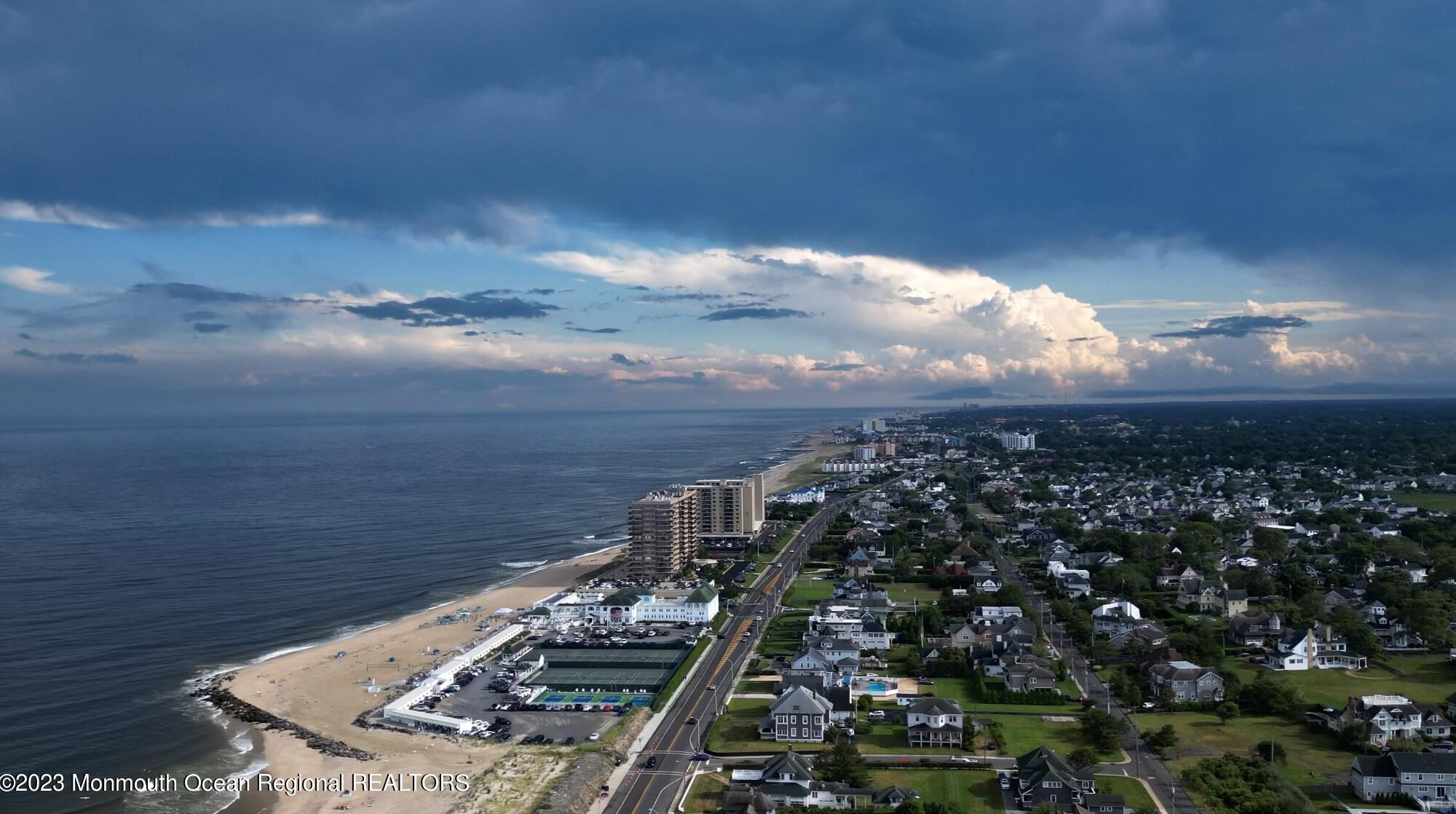 81 Seaview Ave, Monmouth Beach, NJ 07750-1263