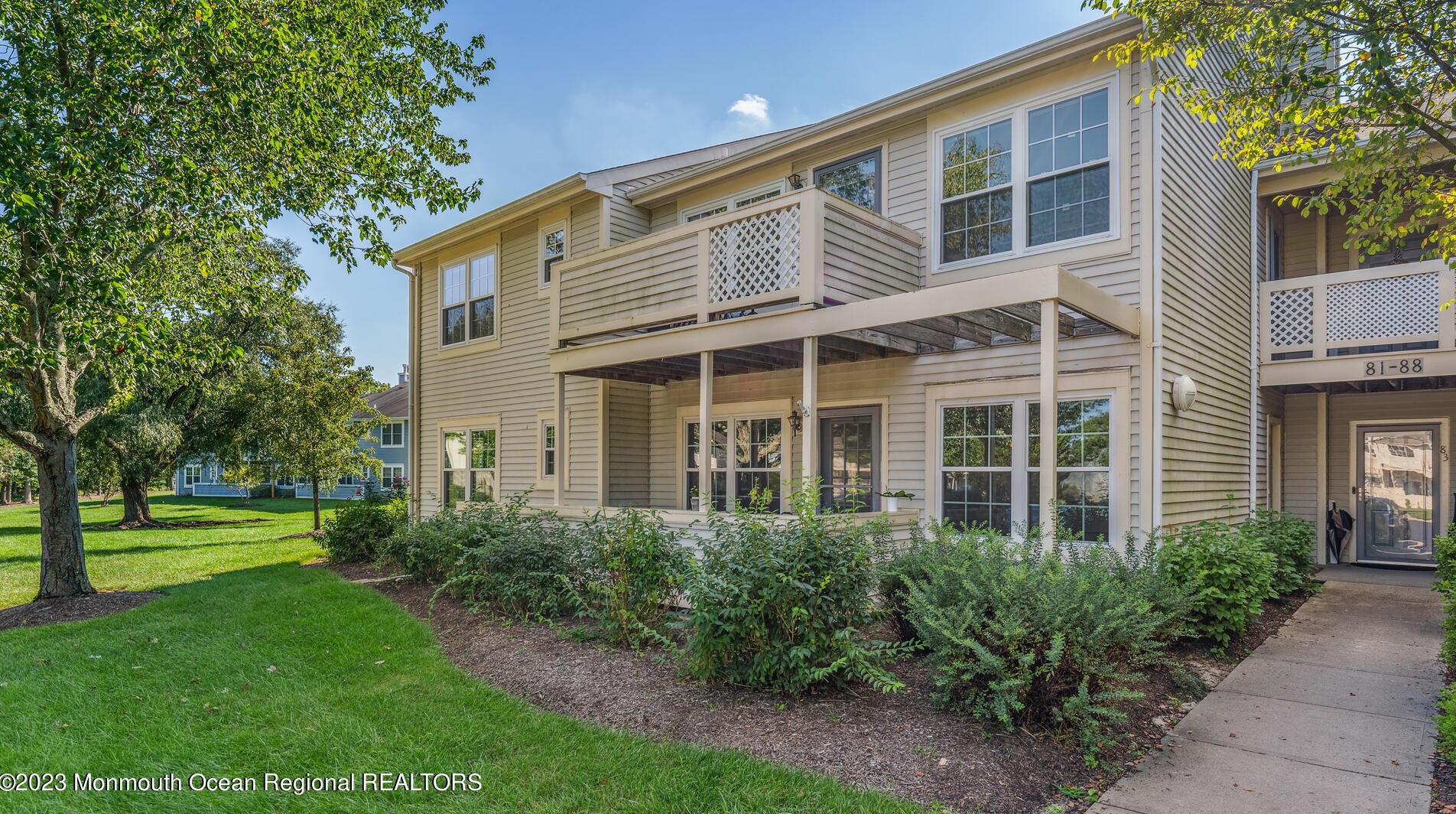 81 Briarwood Ct, Wall Township, NJ 07731