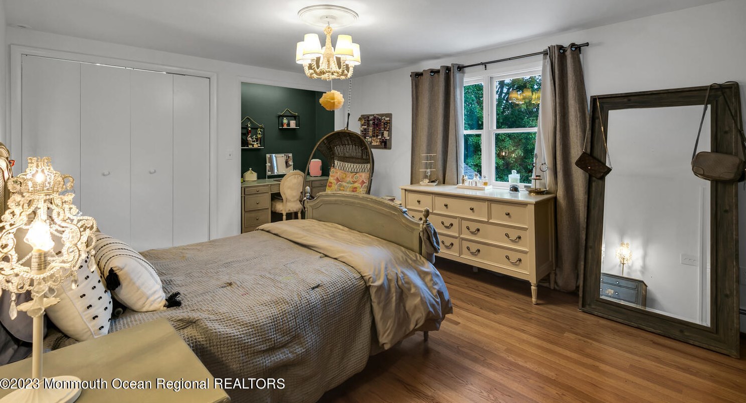 15 Sheraton Ln, Locust NJ  07760-1130 exterior