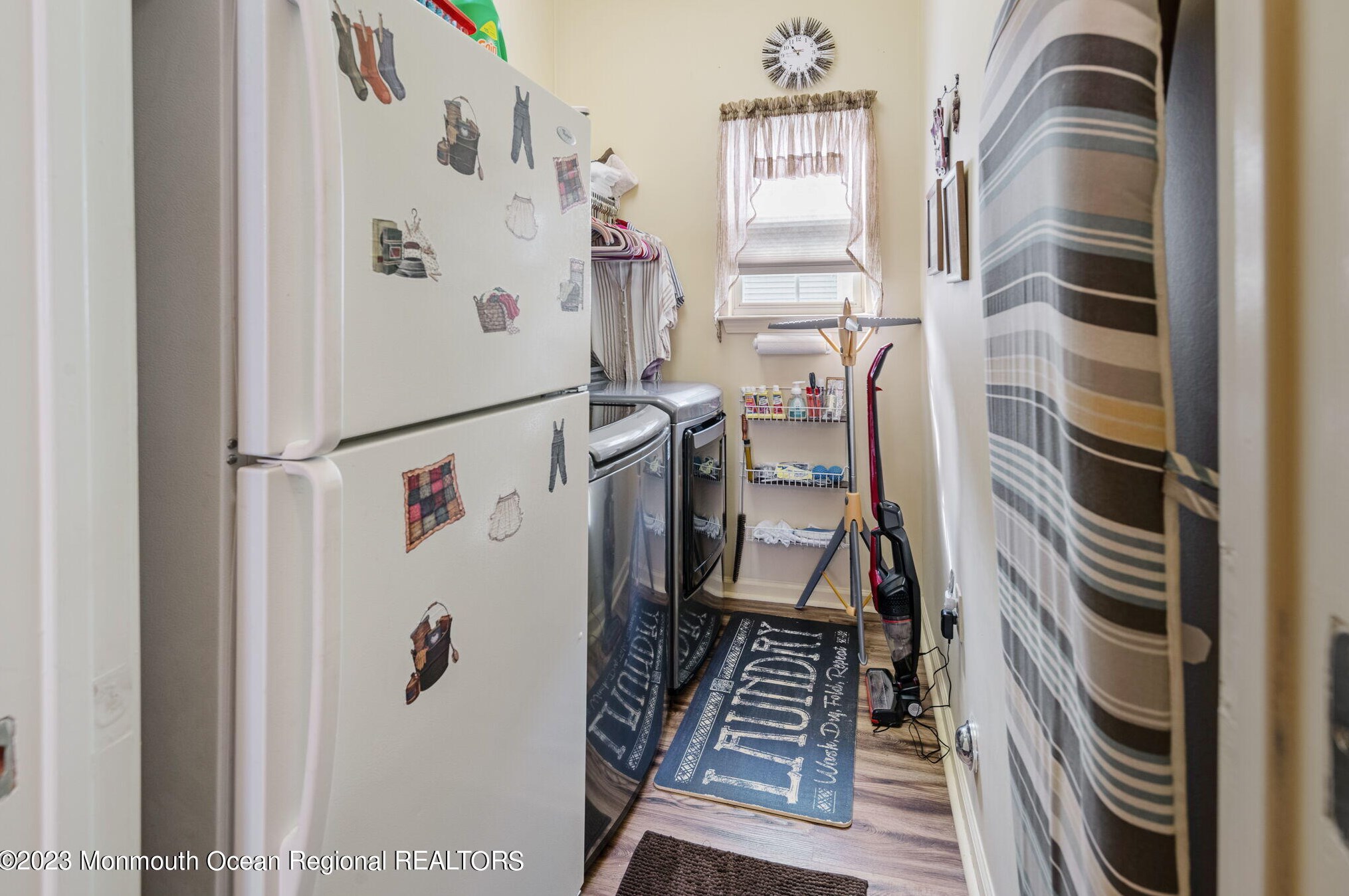 40 Pond Vw Cir, Barnegat Township NJ 08005-5622 exterior