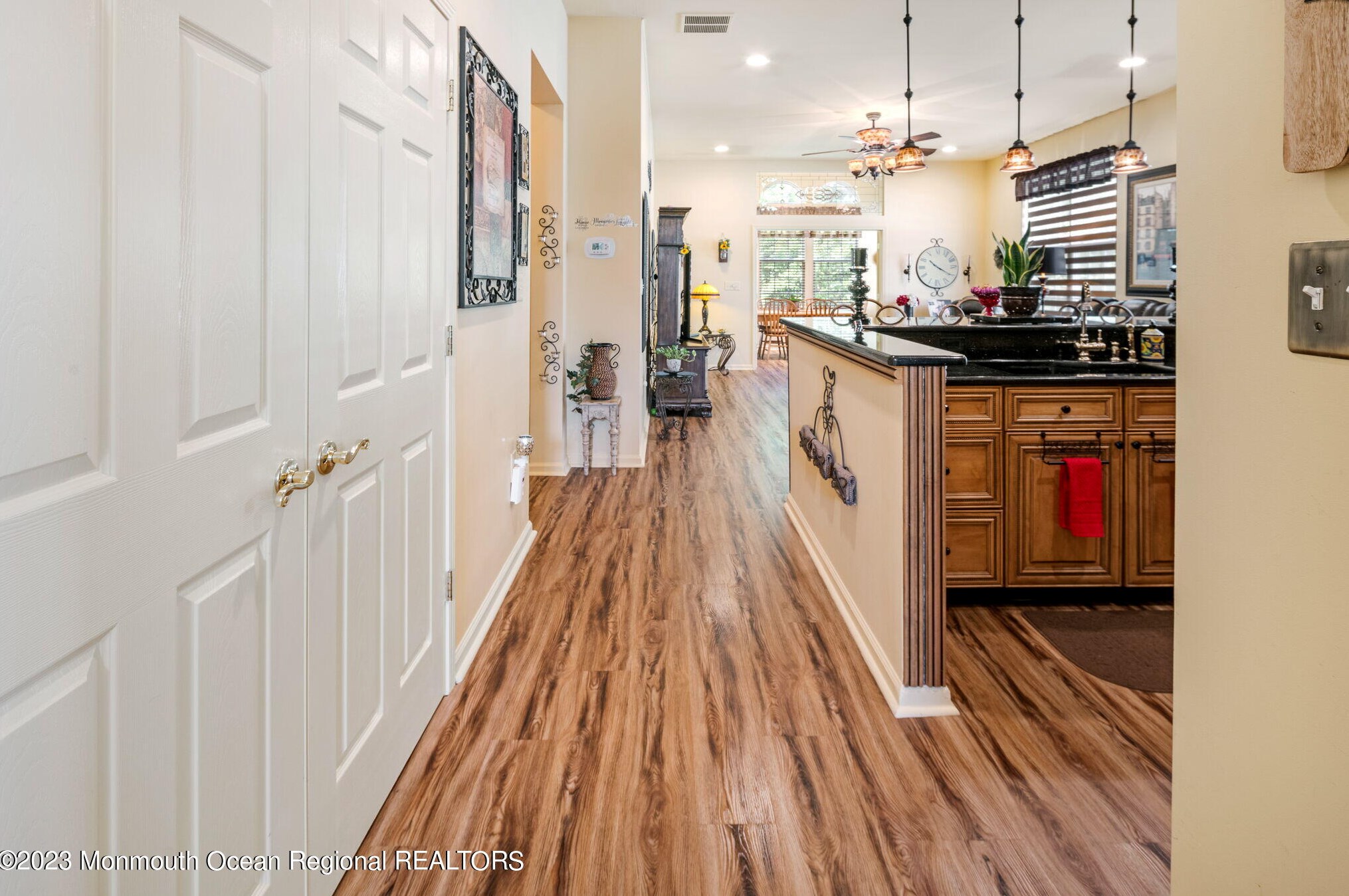 40 Pond Vw Cir, Barnegat Township NJ 08005-5622 exterior