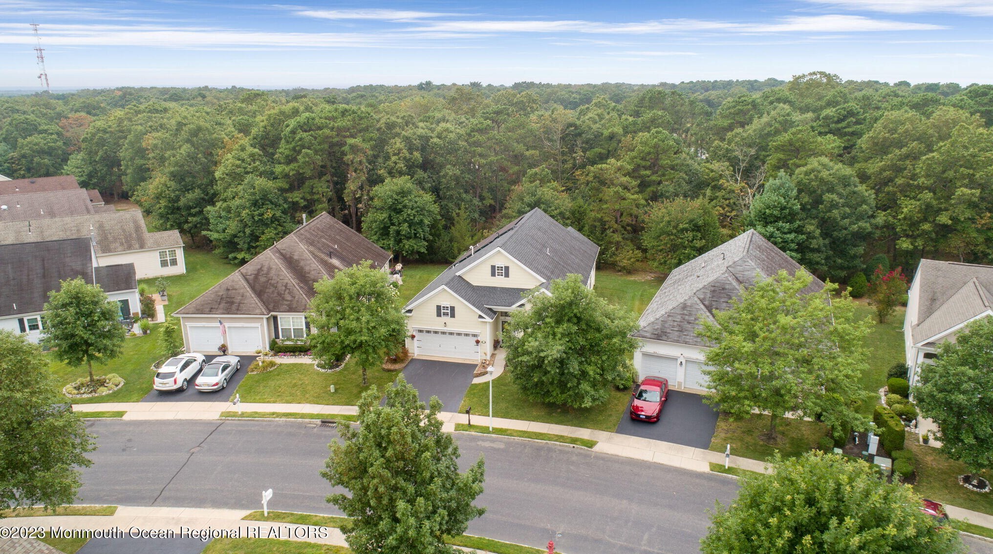 40 Pond Vw Cir, Barnegat Township NJ 08005-5622 exterior