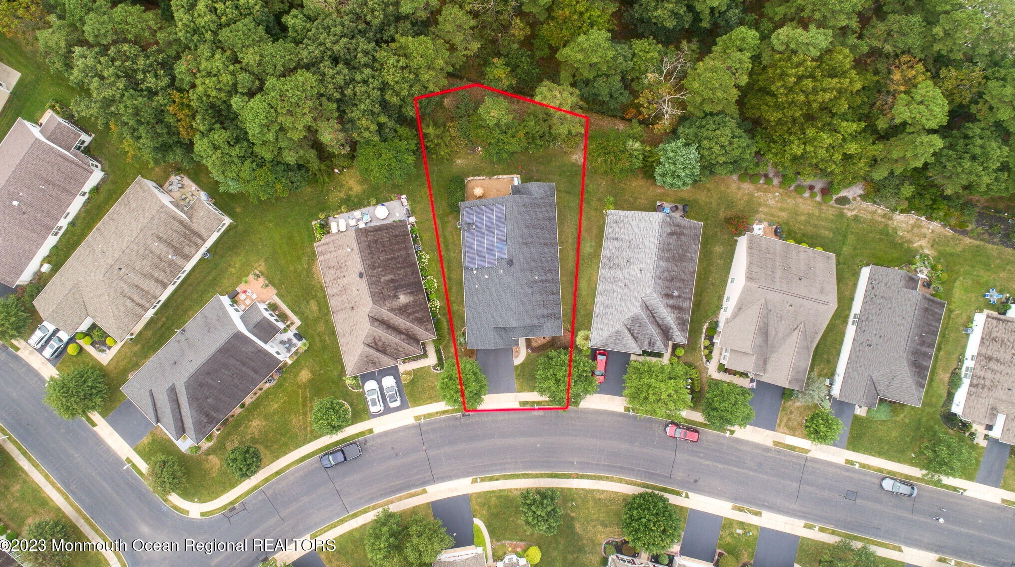 40 Pond Vw Cir, Barnegat Township NJ 08005-5622 exterior