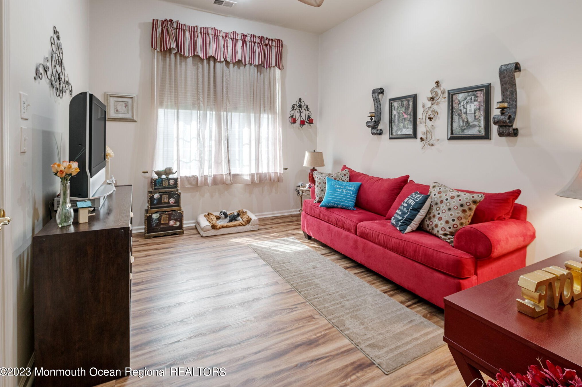 40 Pond Vw Cir, Barnegat Township NJ 08005-5622 exterior