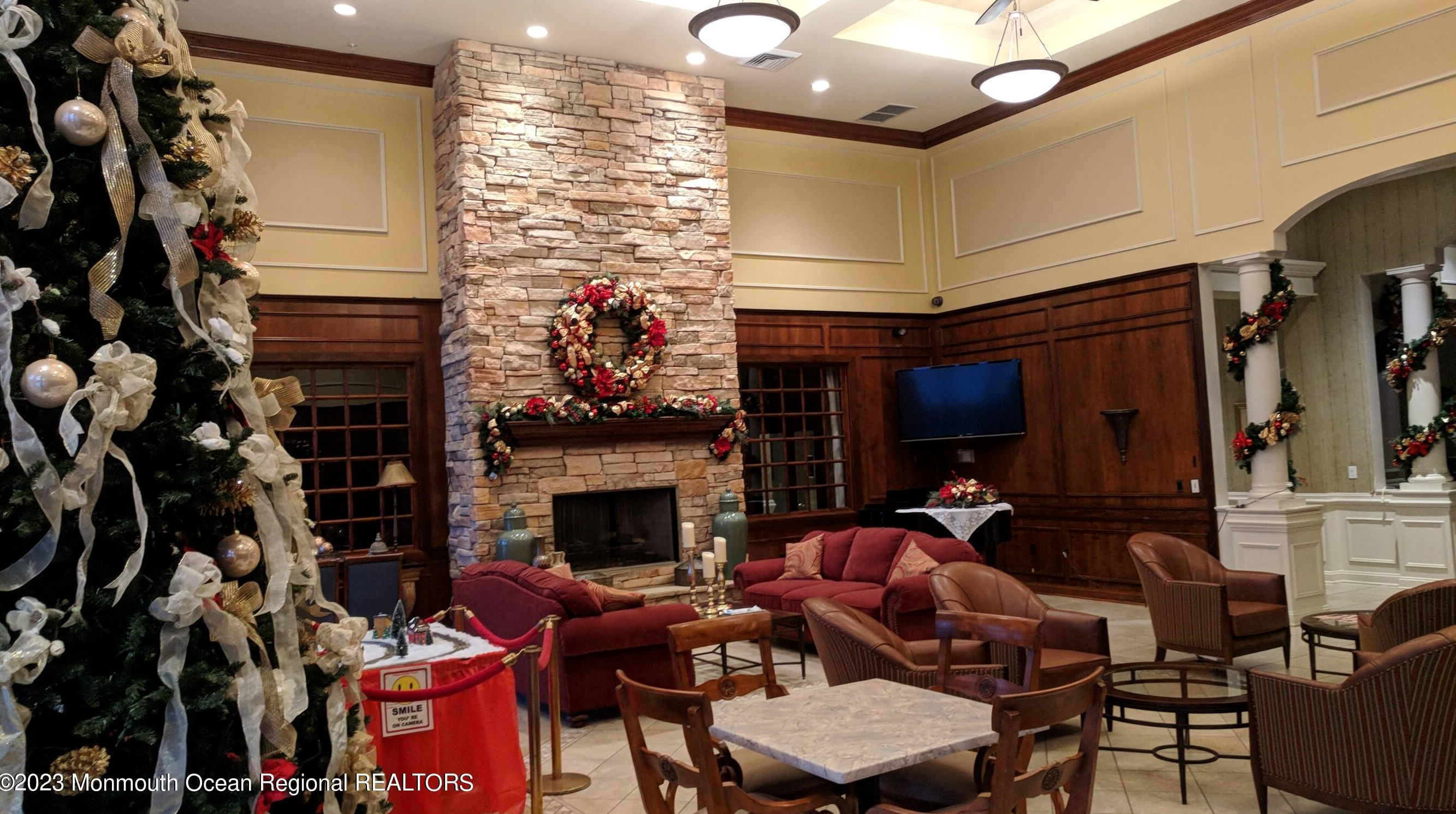 40 Pond Vw Cir, Barnegat Township NJ 08005-5622 exterior