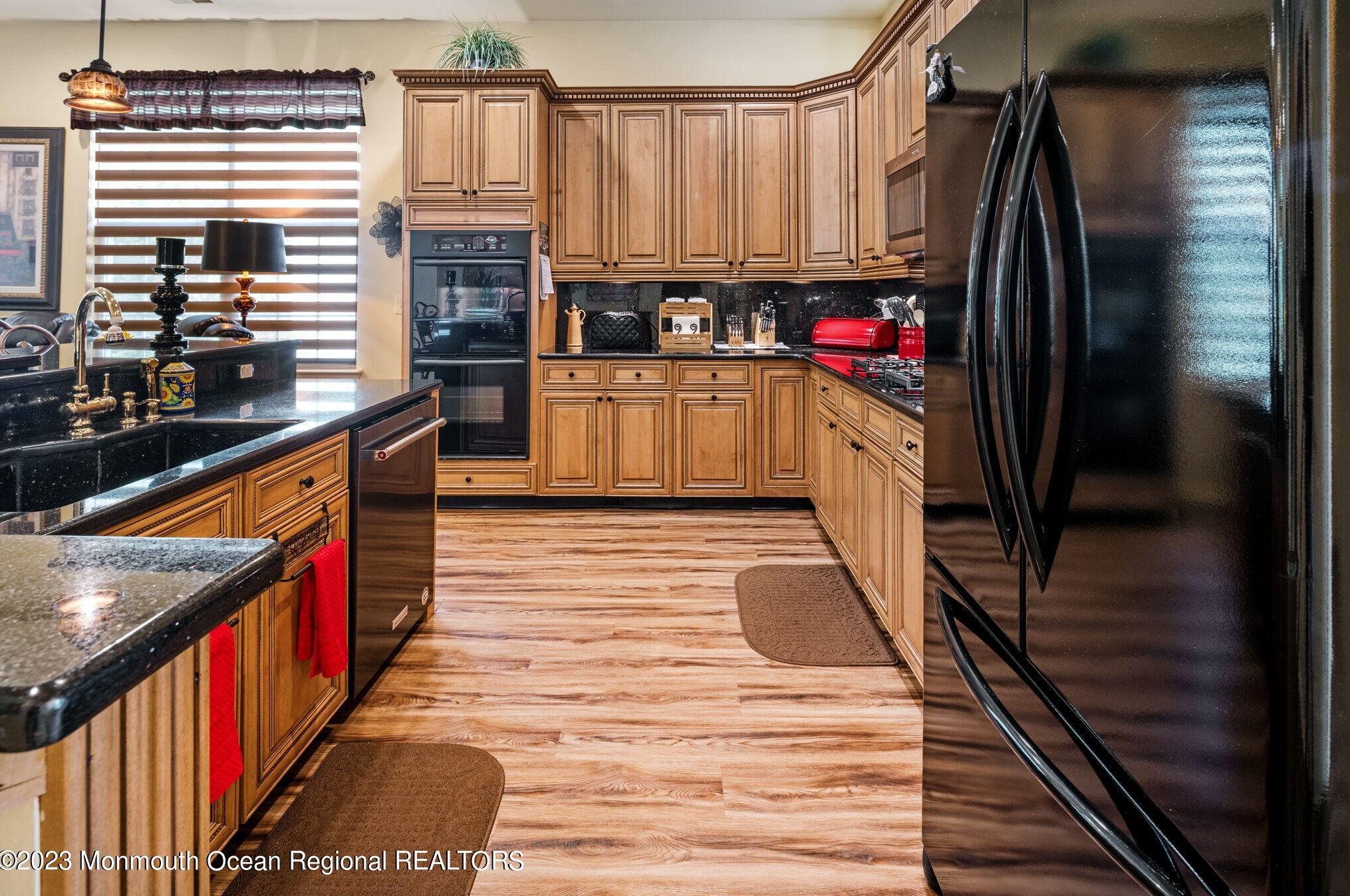 40 Pond Vw Cir, Barnegat Township NJ 08005-5622 exterior