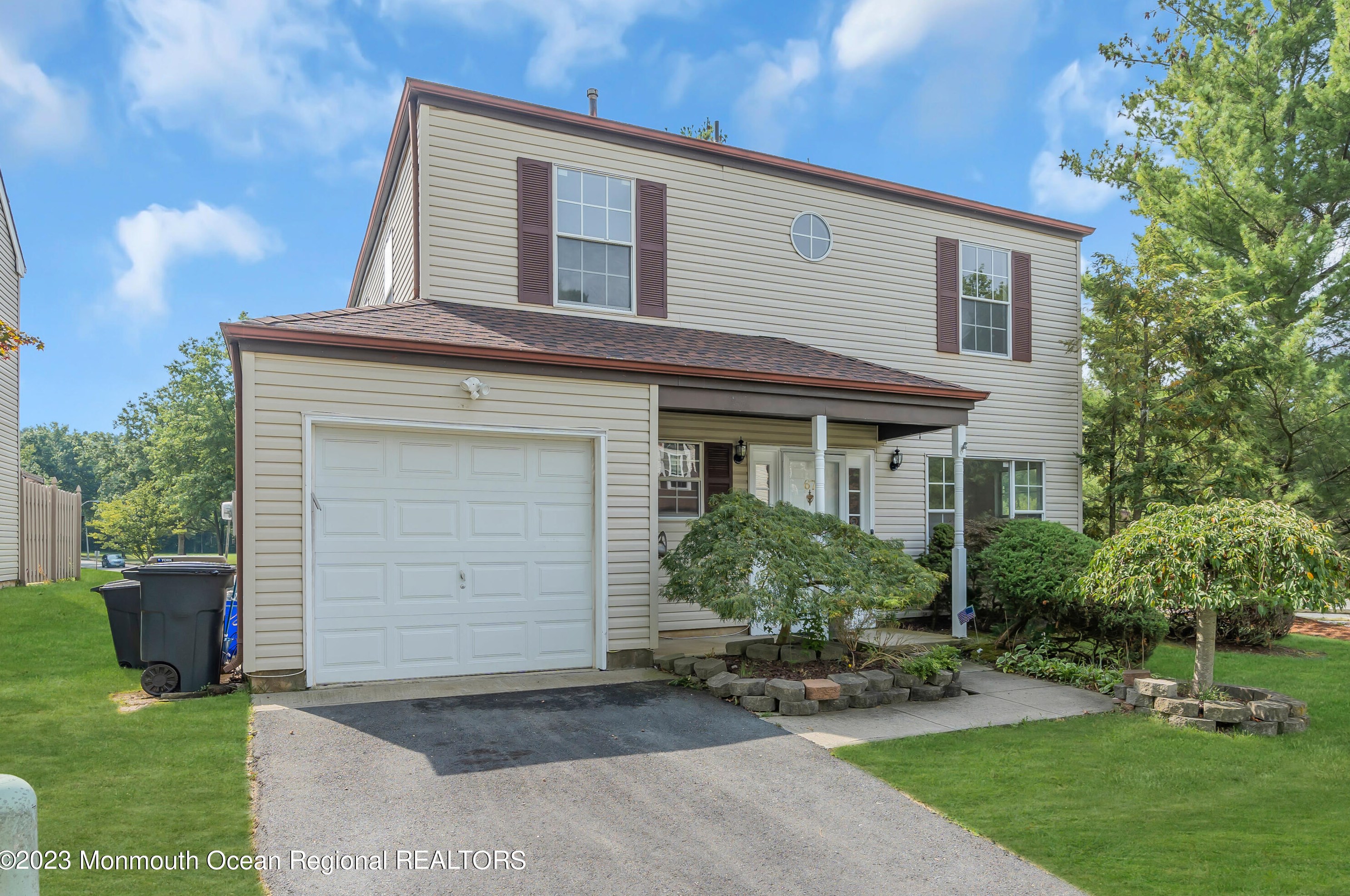 67 Nottingham Dr #33, Old Bridge, NJ 08857