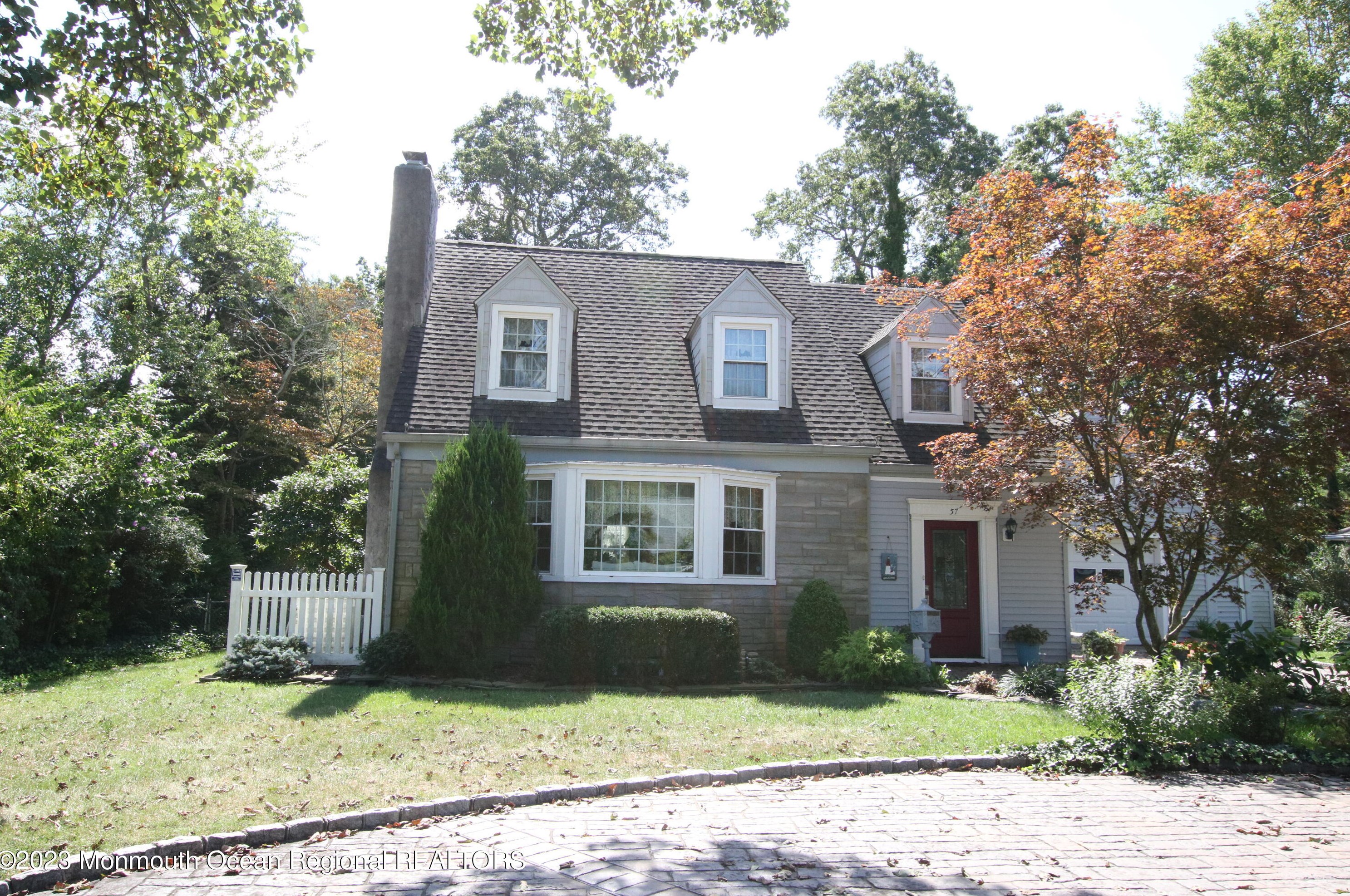 57 Grand Ave, Toms River, NJ 08753-6764