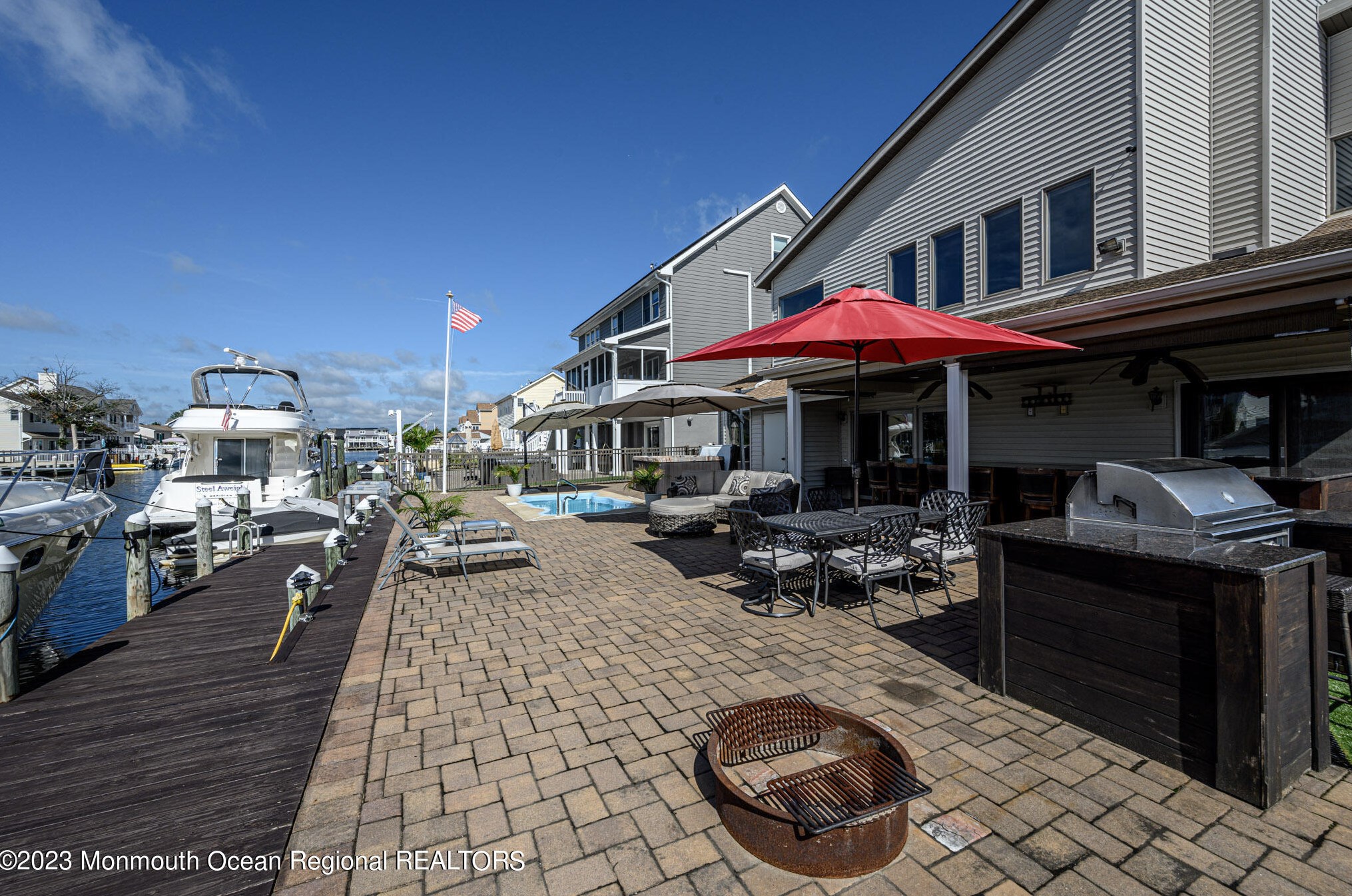 1861 Starboard Ct, Toms River NJ  08753-3122 exterior