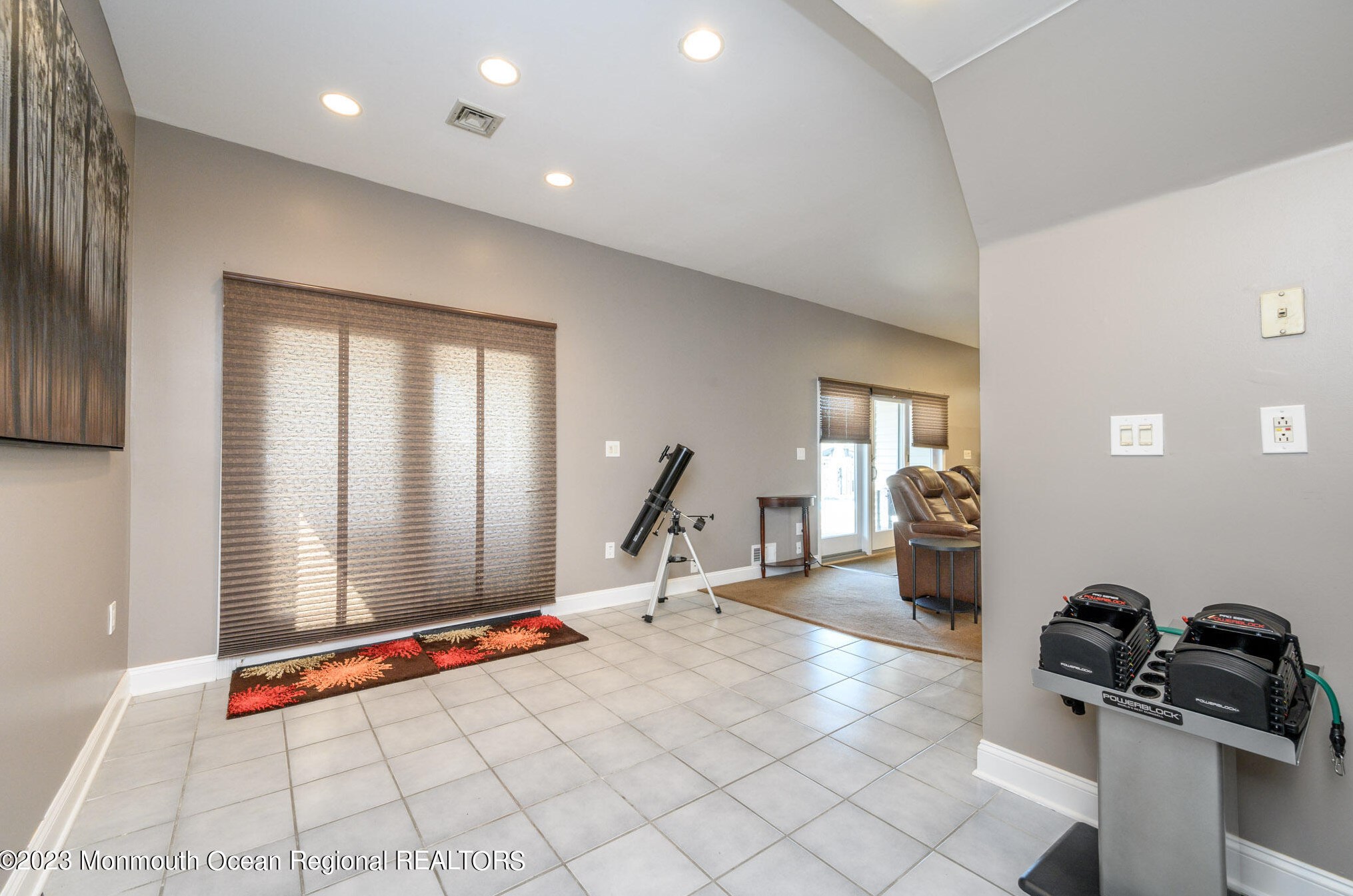 1861 Starboard Ct, Toms River NJ  08753-3122 exterior