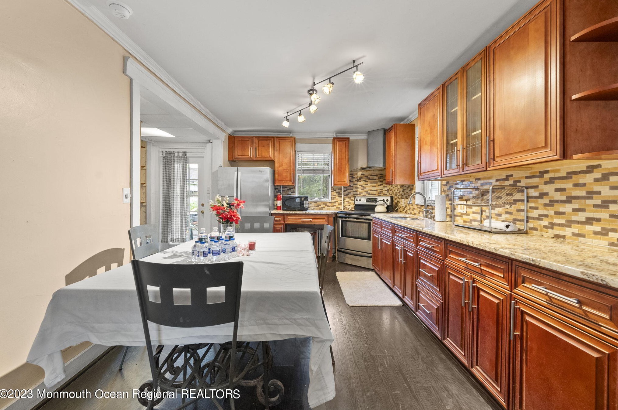 33 Little St, Matawan, NJ 07747
