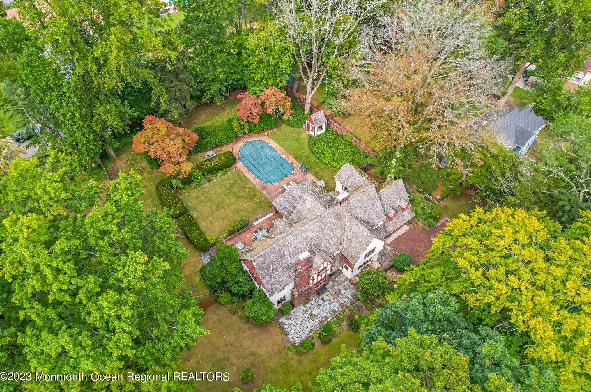25 Schanck St, East Freehold, NJ 07728